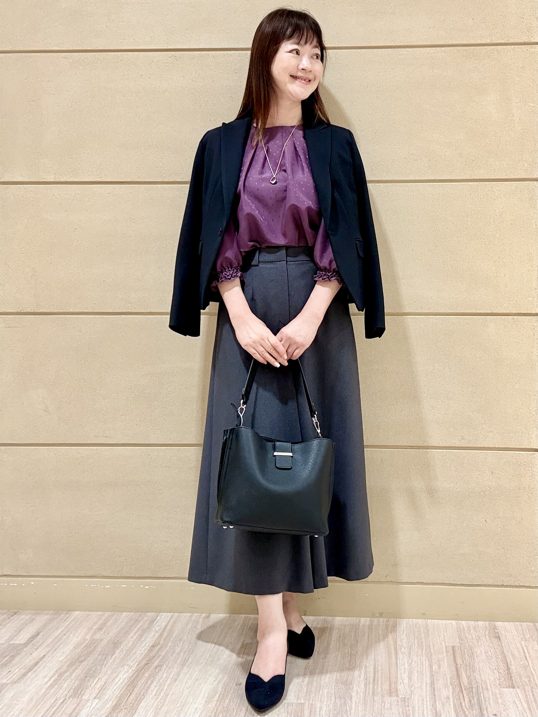 Marさんの「Reflect｜タックデザイン ラグランスリーブブラウス」を使ったコーディネート