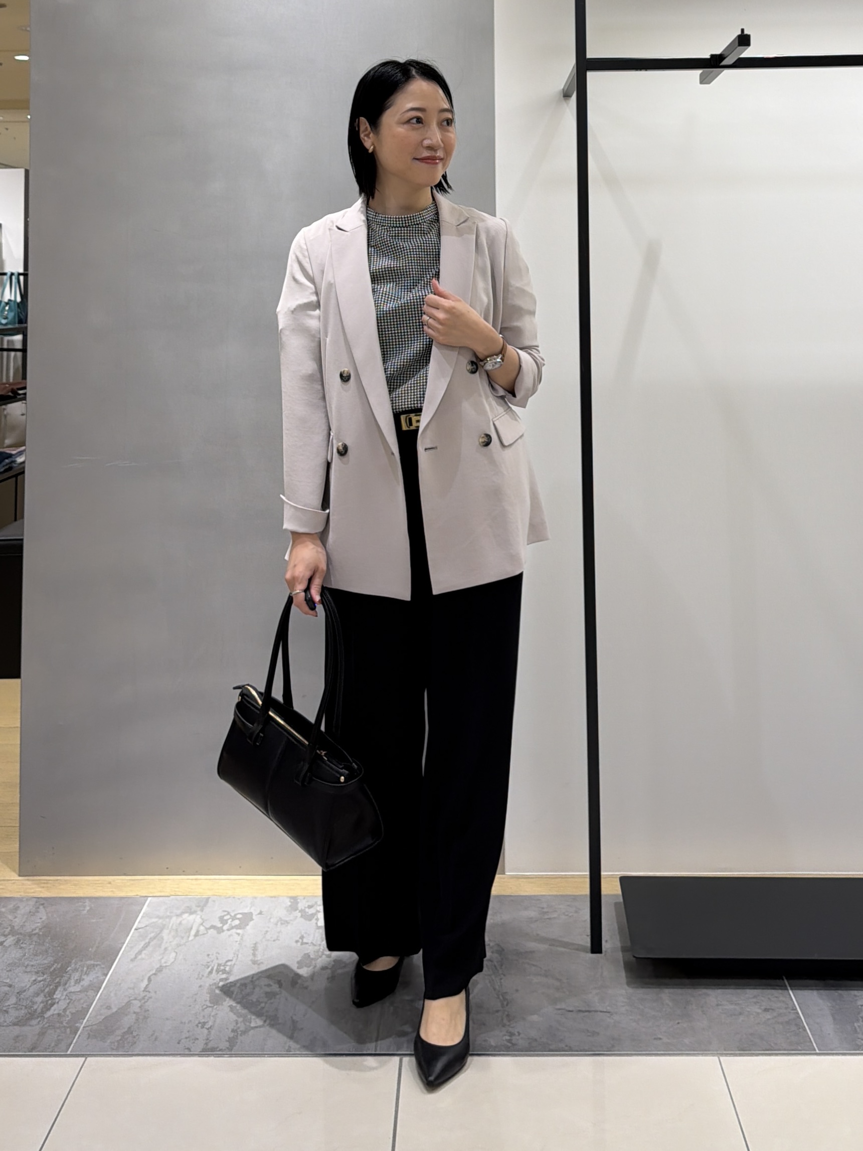 shihoさんの「INDIVI｜【洗える／多機能／SETUP可】着る日傘ダブルジャケット」を使ったコーディネート