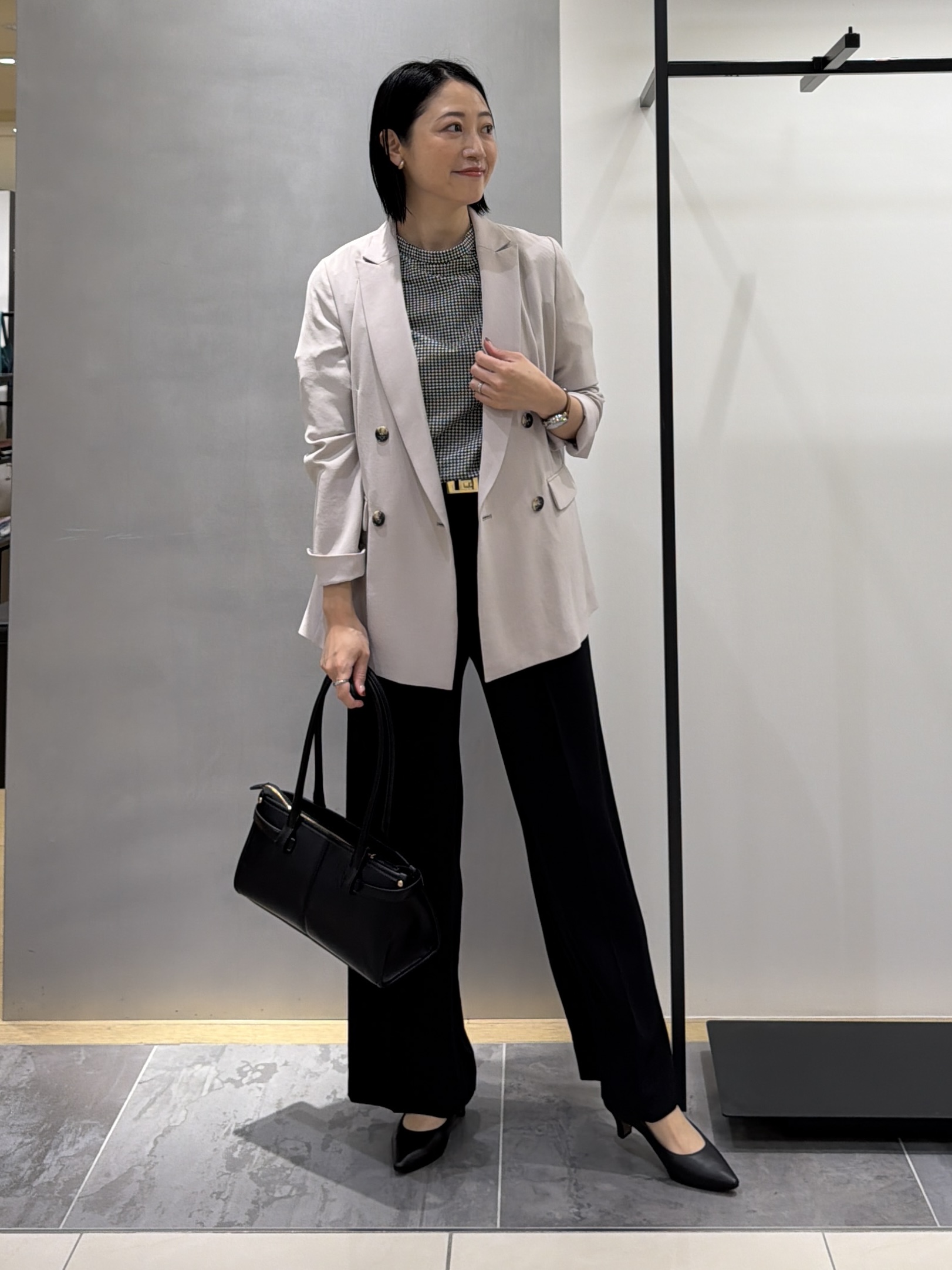 shihoさんの「INDIVI｜【洗える／多機能／SETUP可】着る日傘ダブルジャケット」を使ったコーディネート