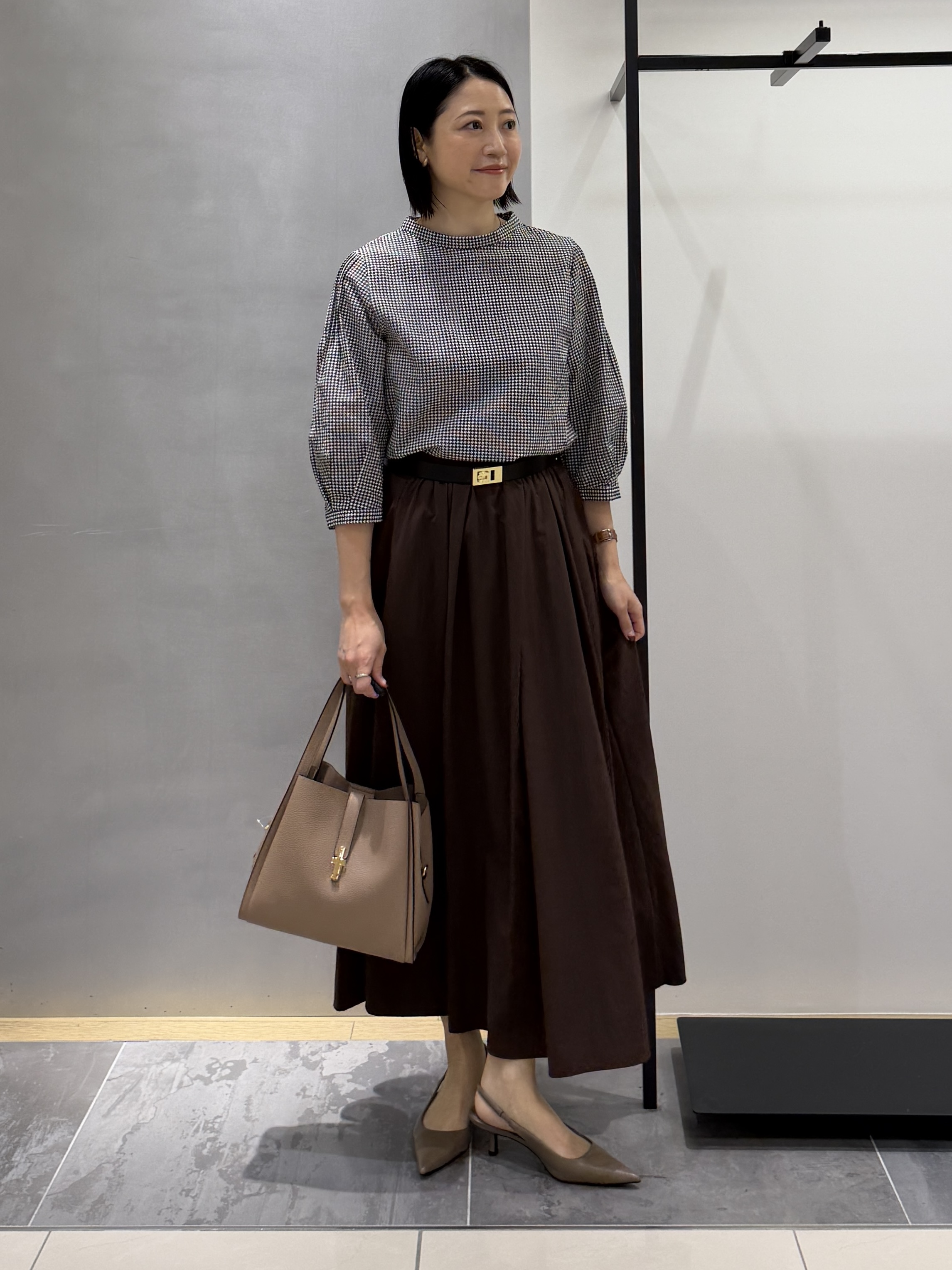 shihoさんの「INDIVI｜【UVケア／吸汗速乾】凹凸素材ミニスタンドトップス」を使ったコーディネート