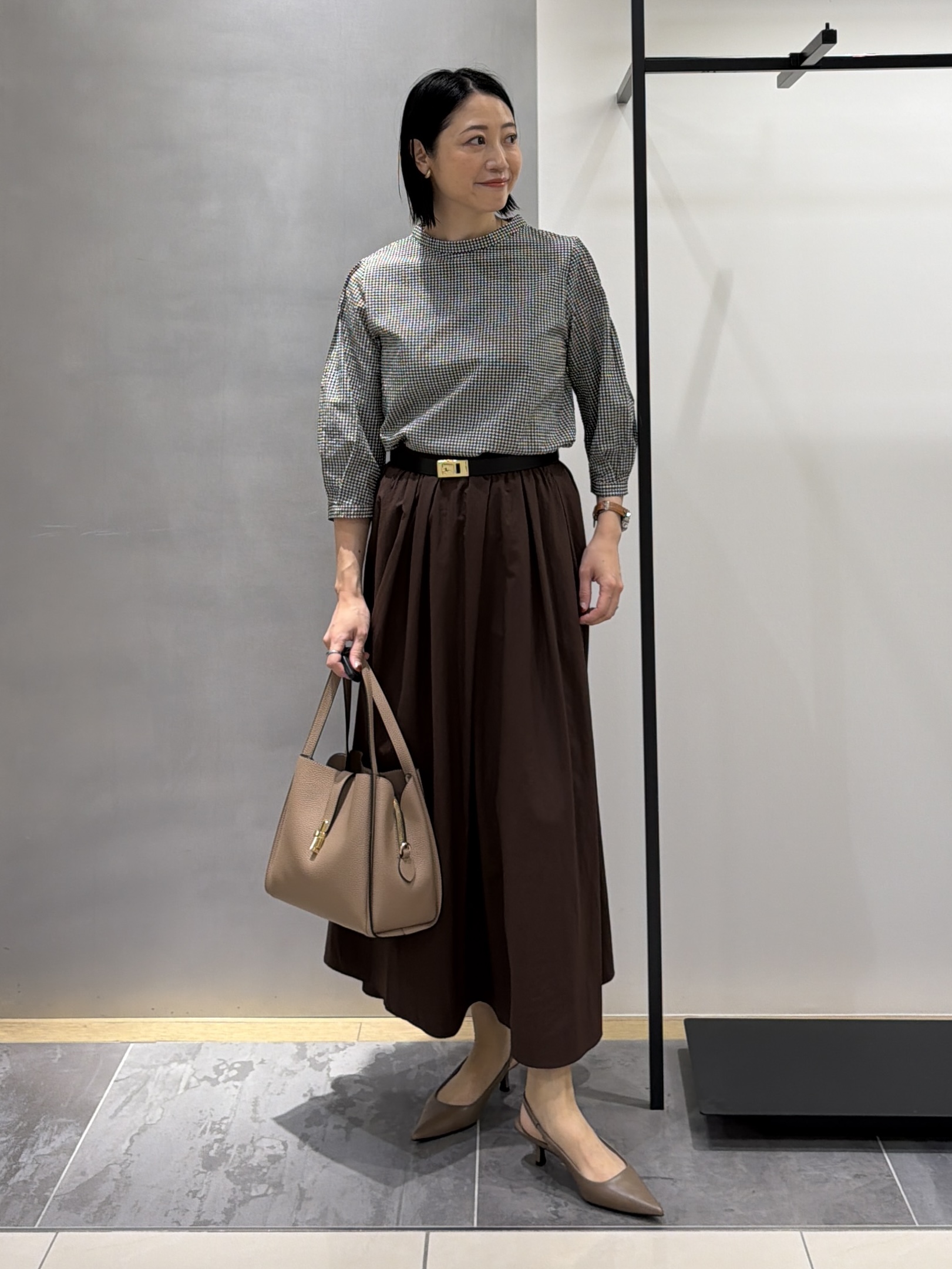 shihoさんの「INDIVI｜【UVケア／吸汗速乾】凹凸素材ミニスタンドトップス」を使ったコーディネート
