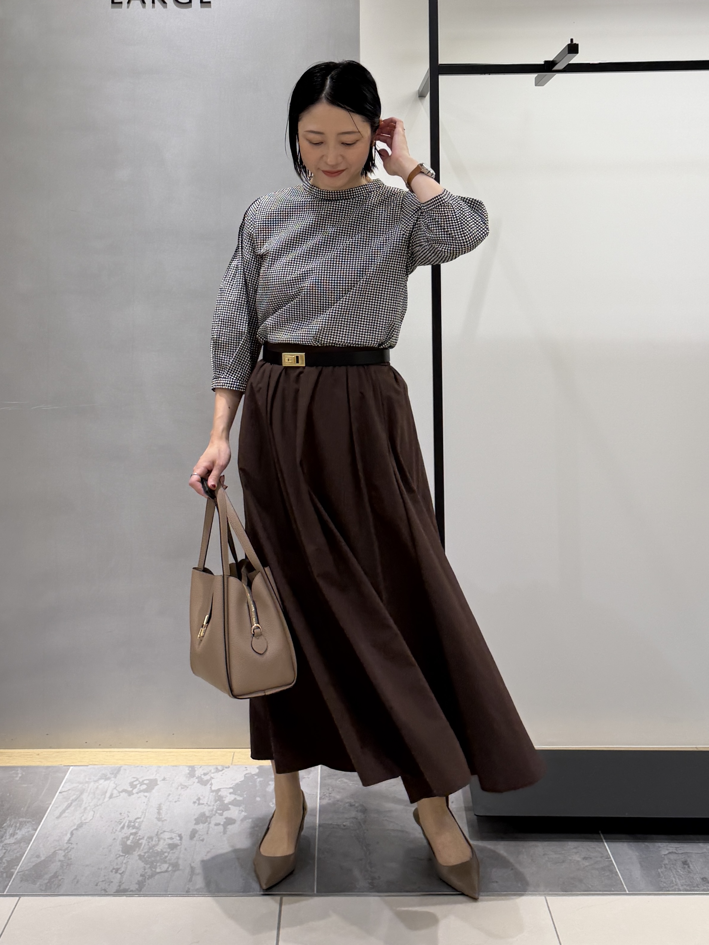 shihoさんの「INDIVI｜【UVケア／吸汗速乾】凹凸素材ミニスタンドトップス」を使ったコーディネート