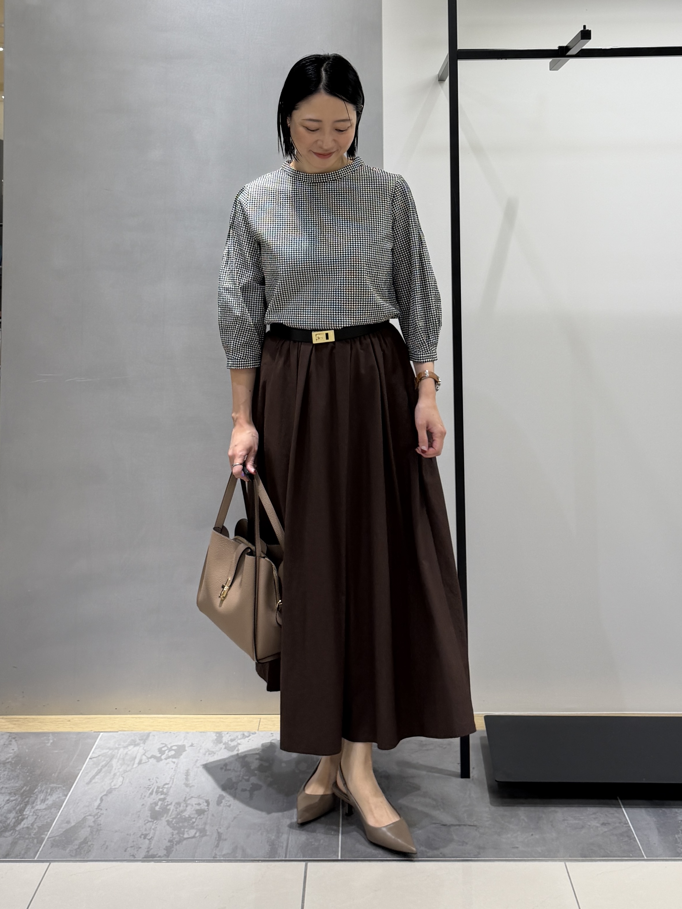 shihoさんの「INDIVI｜【UVケア／吸汗速乾】凹凸素材ミニスタンドトップス」を使ったコーディネート
