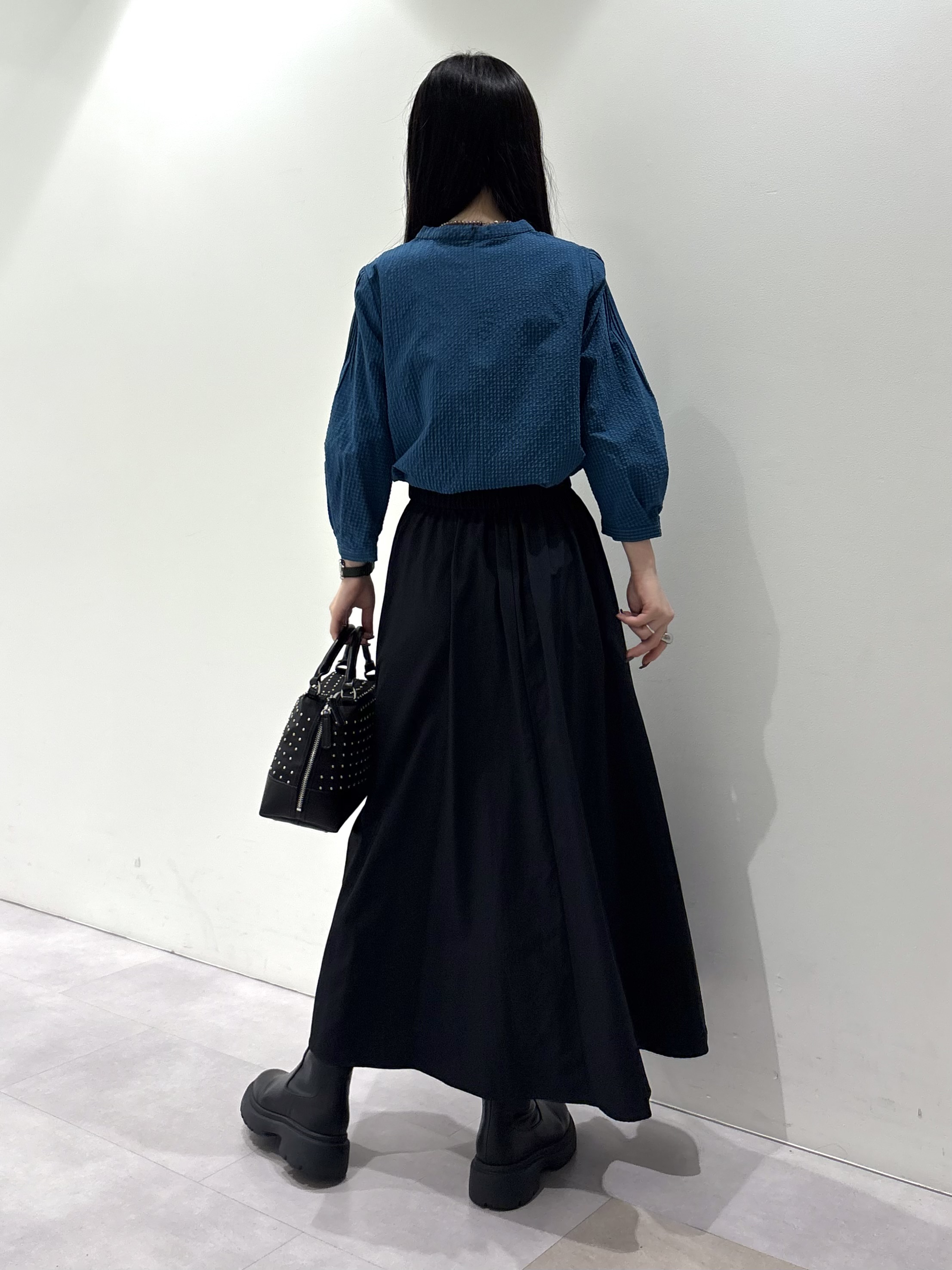 KEIKOさんの「INDIVI｜【撥水／裏地なし軽量】ギャザーボリュームスカート」を使ったコーディネート