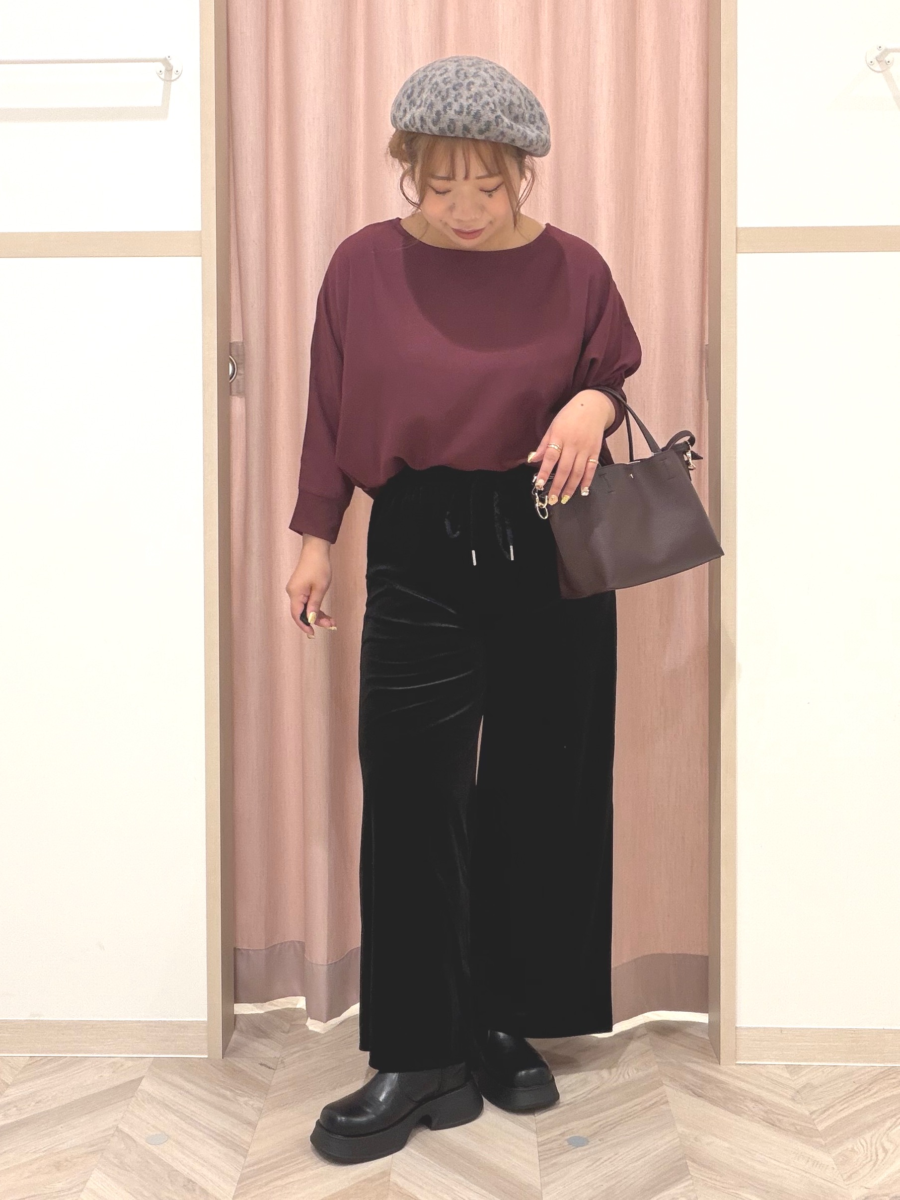 まちゃんなちゃんさんの「SHOO･LA･RUE｜【着丈選べる/洗濯後しわになりにくい】インせず着られる ドルマンブラウス」を使ったコーディネート