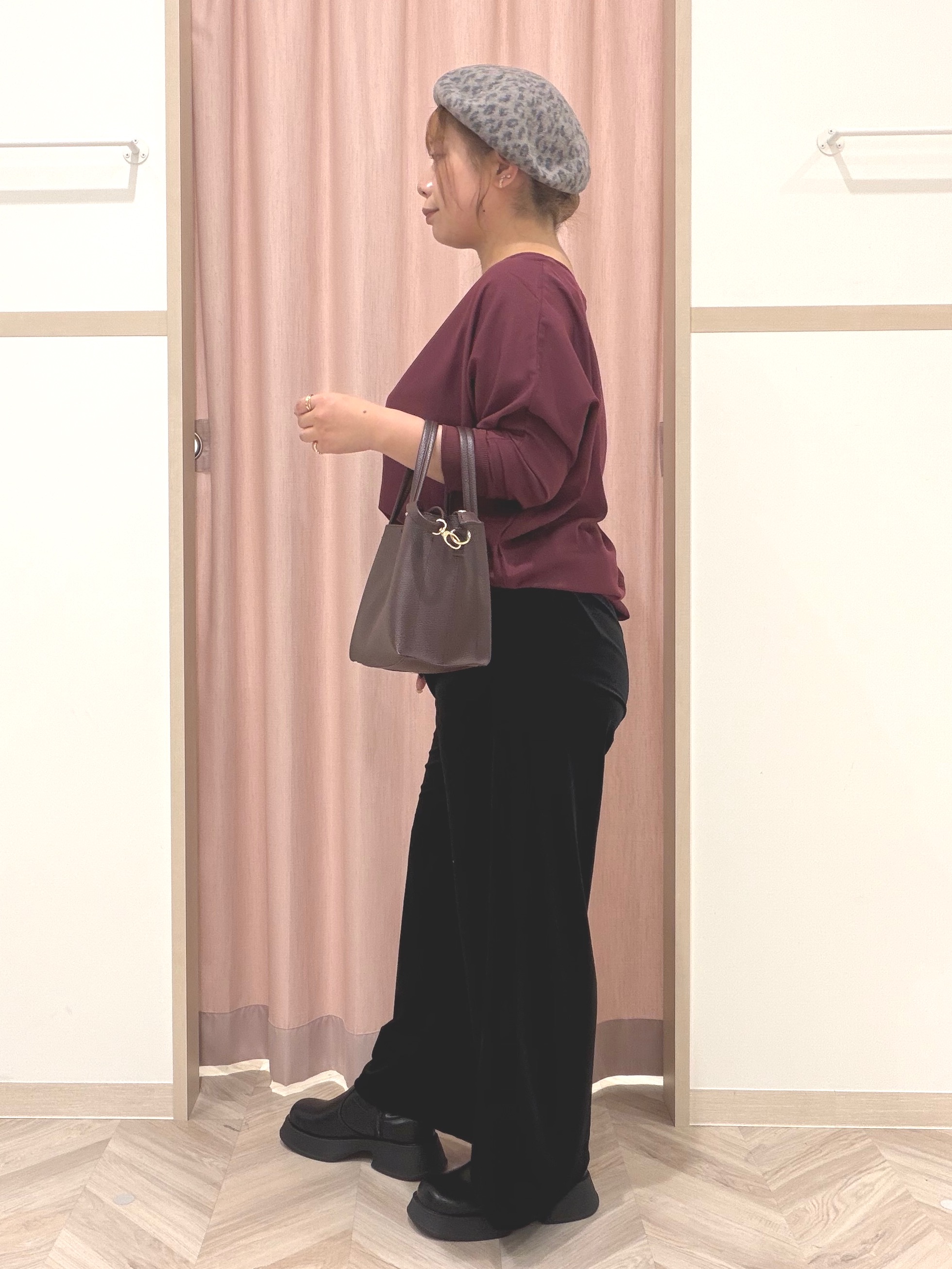 まちゃんなちゃんさんの「SHOO･LA･RUE｜【着丈選べる/洗濯後しわになりにくい】インせず着られる ドルマンブラウス」を使ったコーディネート