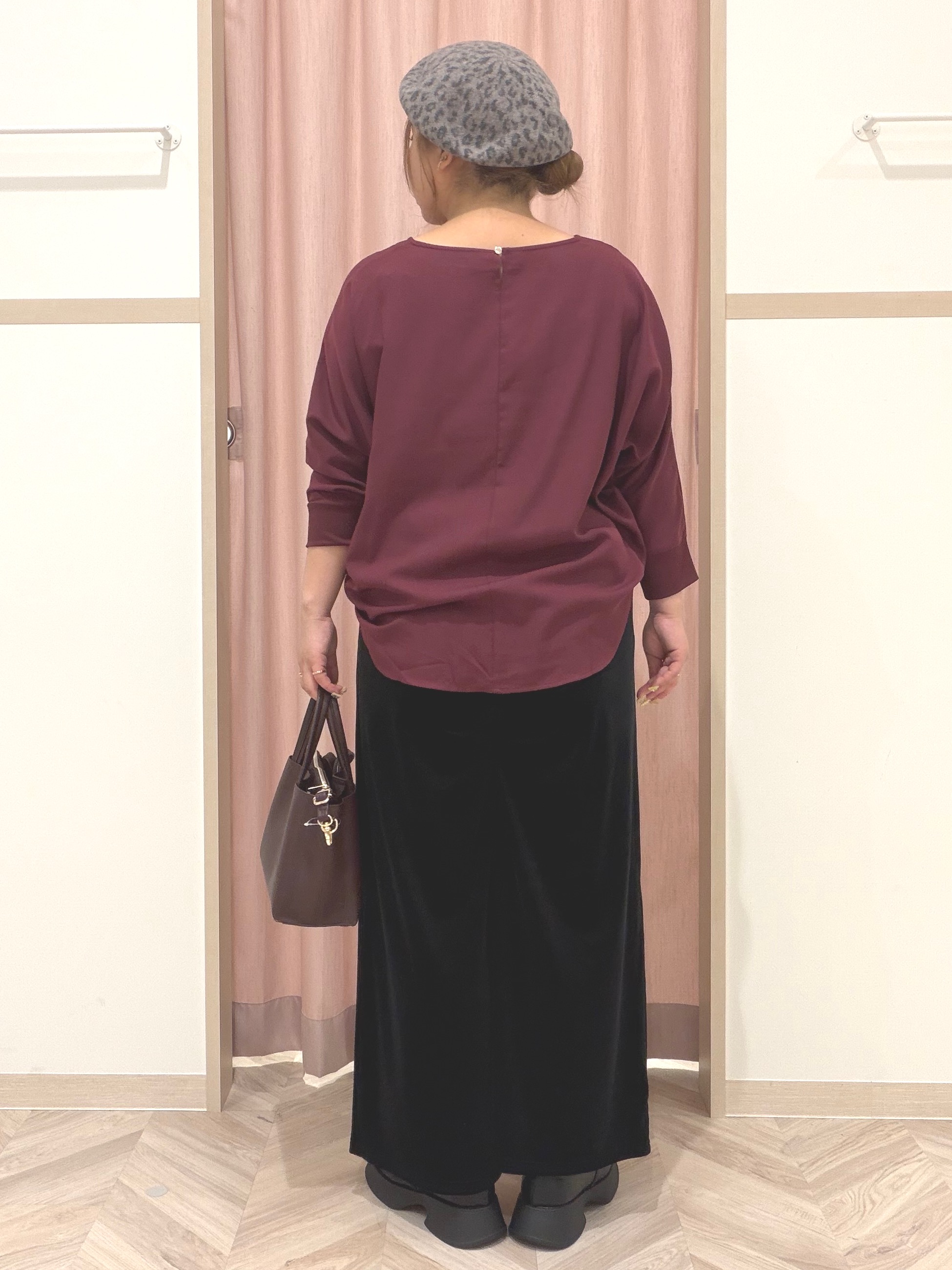 まちゃんなちゃんさんの「SHOO･LA･RUE｜【着丈選べる/洗濯後しわになりにくい】インせず着られる ドルマンブラウス」を使ったコーディネート