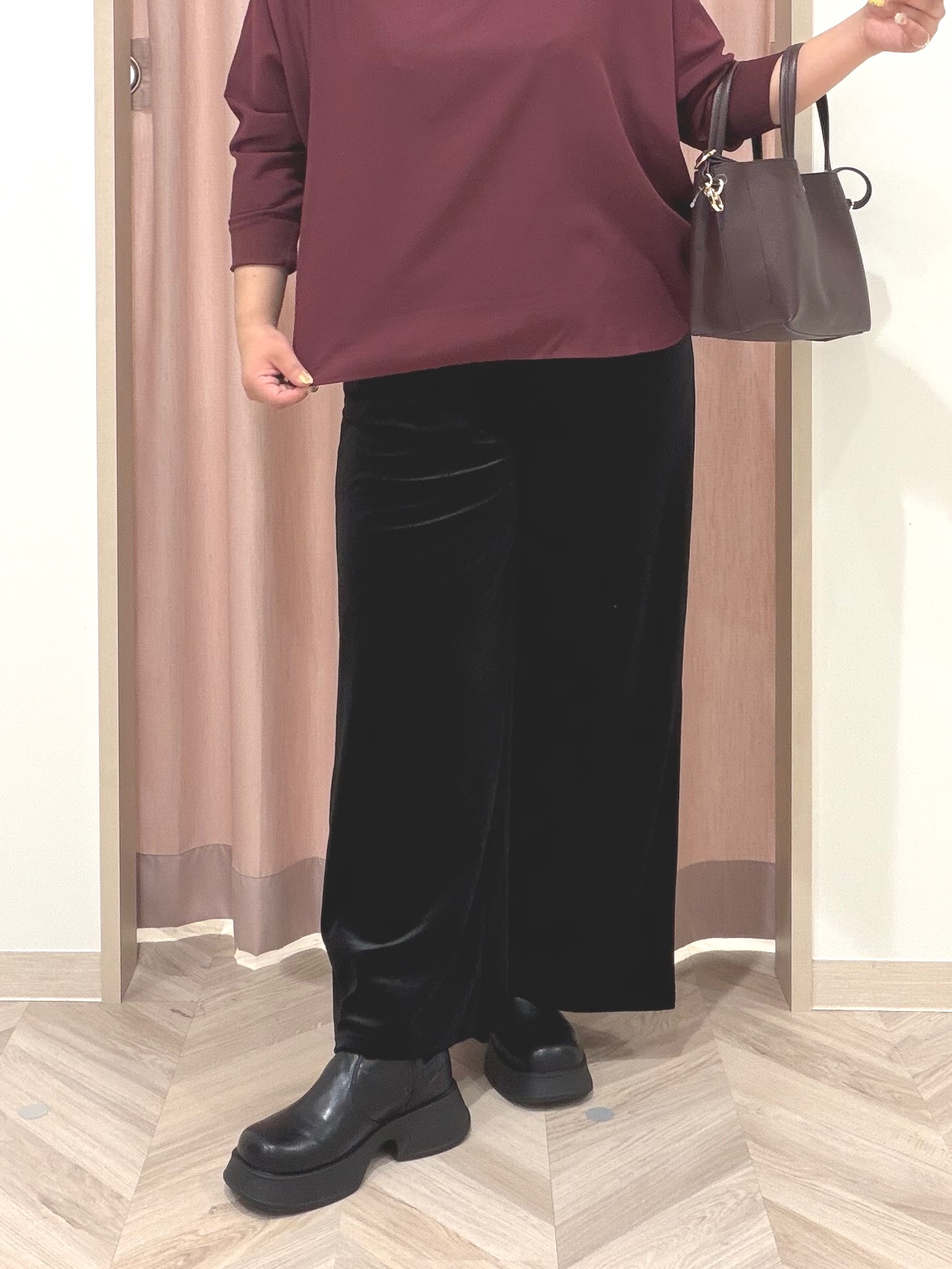 まちゃんなちゃんさんの「SHOO･LA･RUE｜【着丈選べる/洗濯後しわになりにくい】インせず着られる ドルマンブラウス」を使ったコーディネート