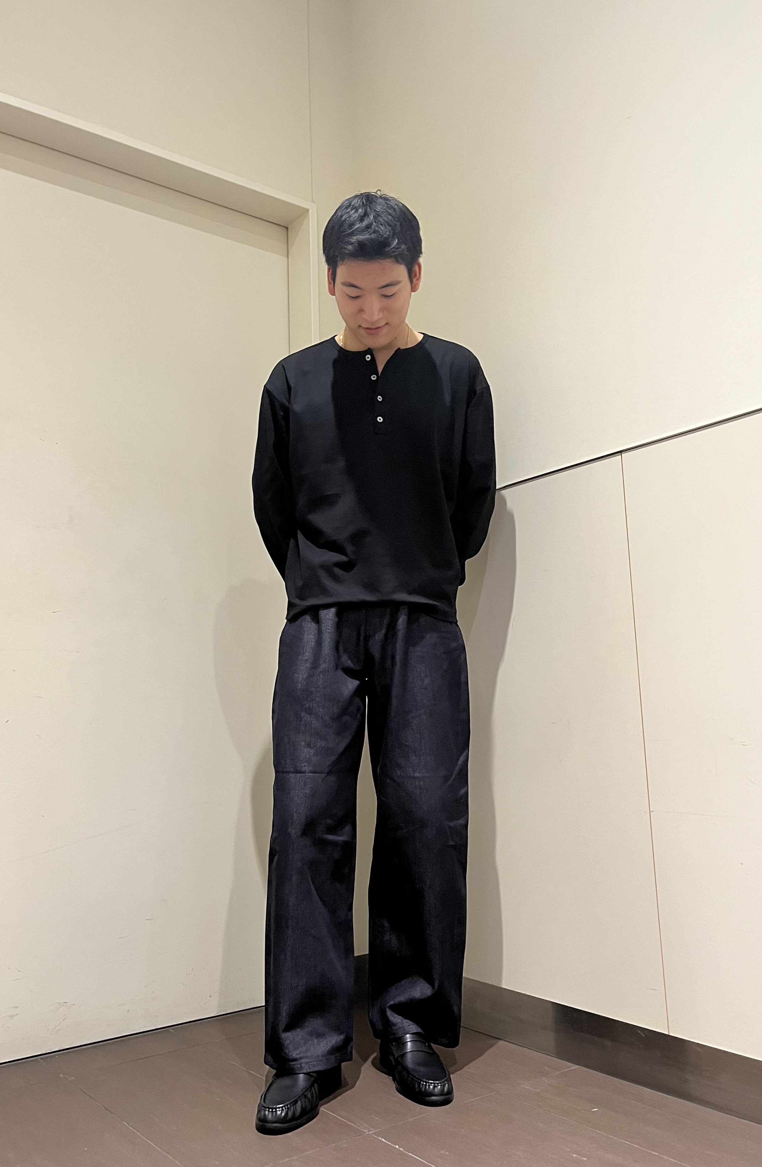 RITSUKIさんの「tk.TAKEO KIKUCHI｜ヘンリーネック長袖Tシャツ」を使ったコーディネート
