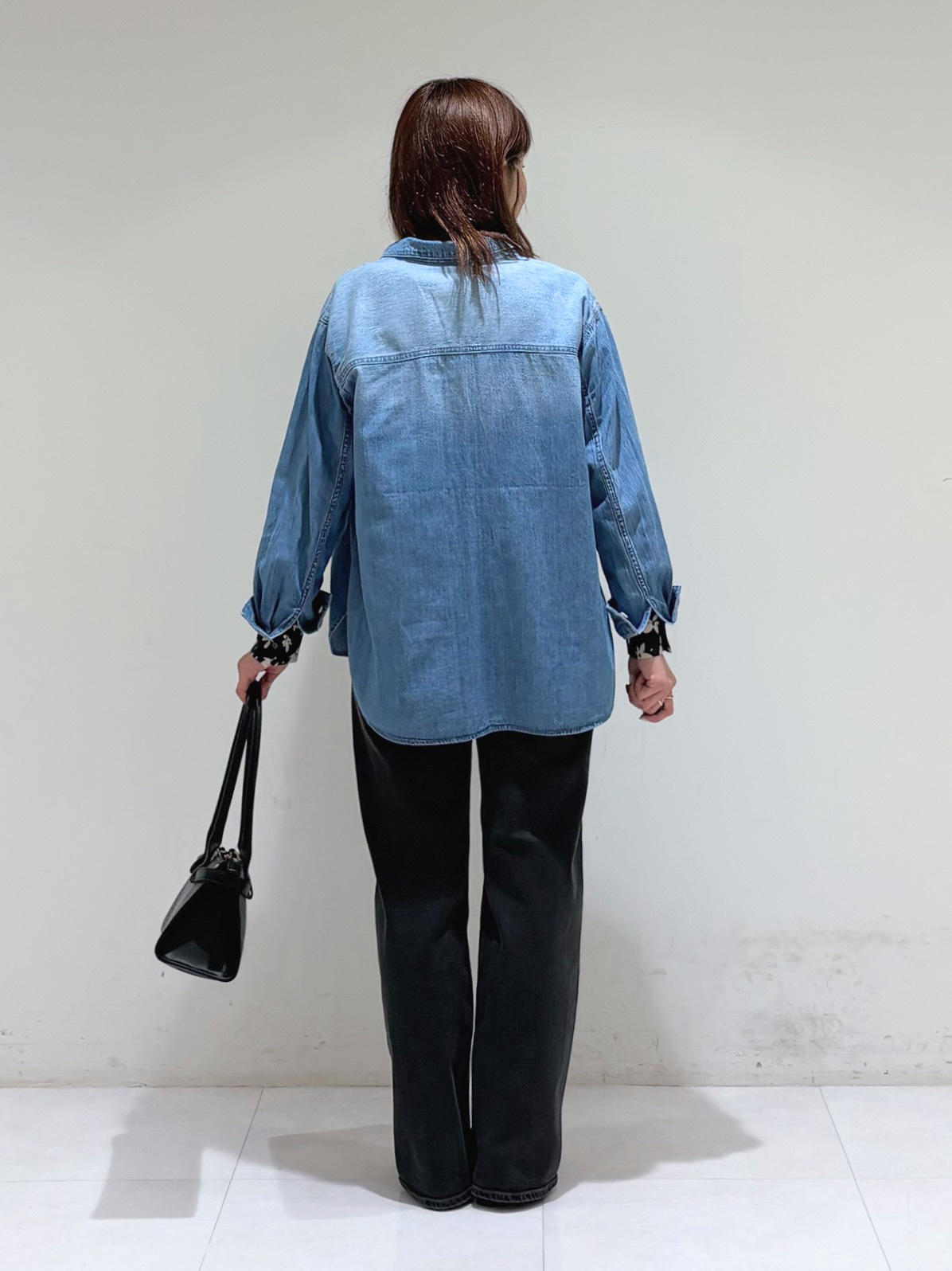 tsuyuさんの「INDIVI｜【収納力◎／トレンド】スクエアトートバッグ」を使ったコーディネート