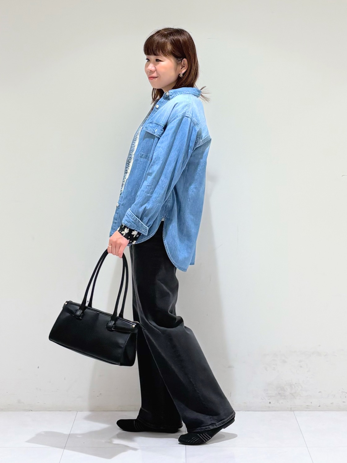 tsuyuさんの「INDIVI｜【収納力◎／トレンド】スクエアトートバッグ」を使ったコーディネート