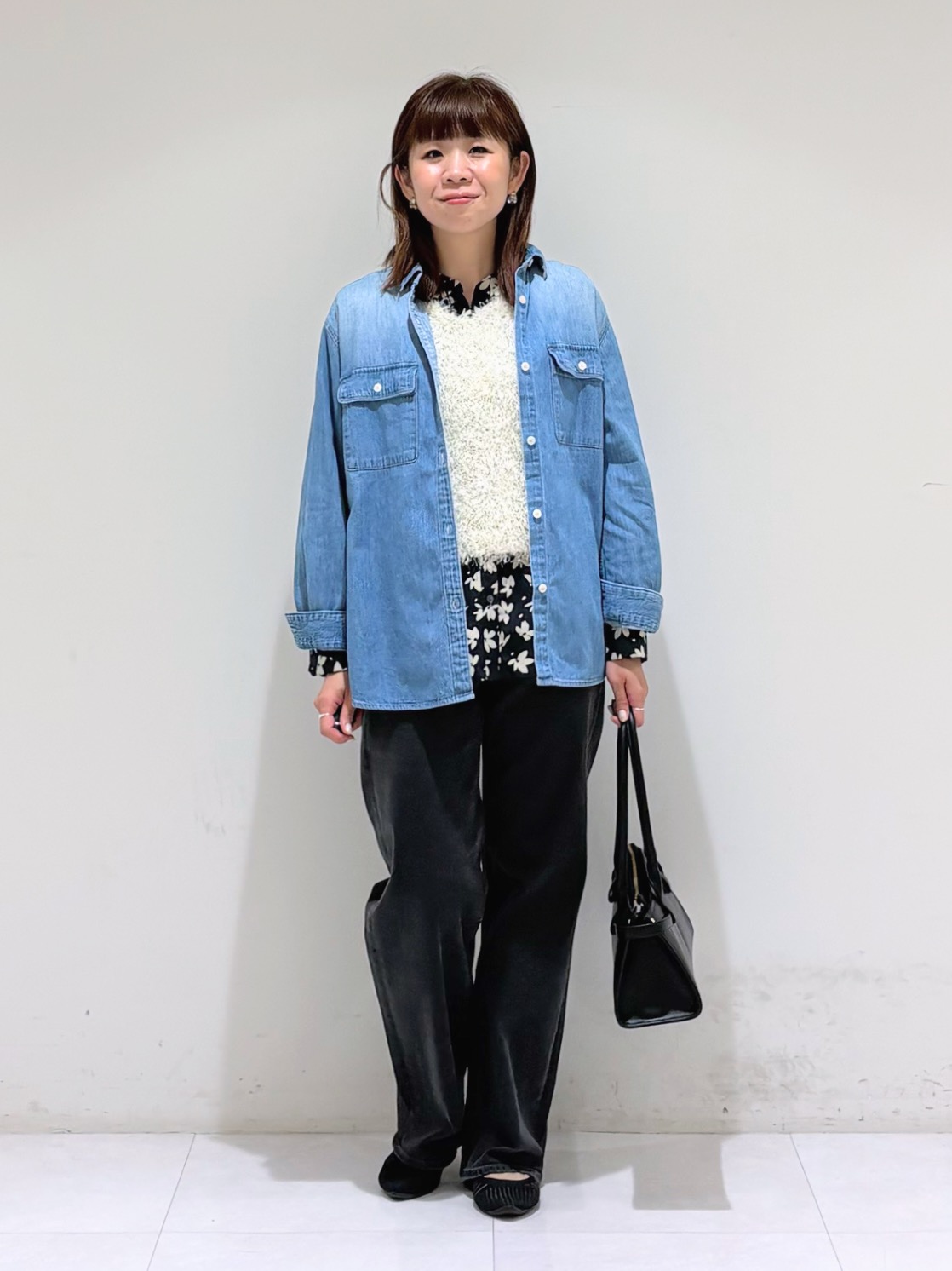 tsuyuさんの「INDIVI｜【収納力◎／トレンド】スクエアトートバッグ」を使ったコーディネート