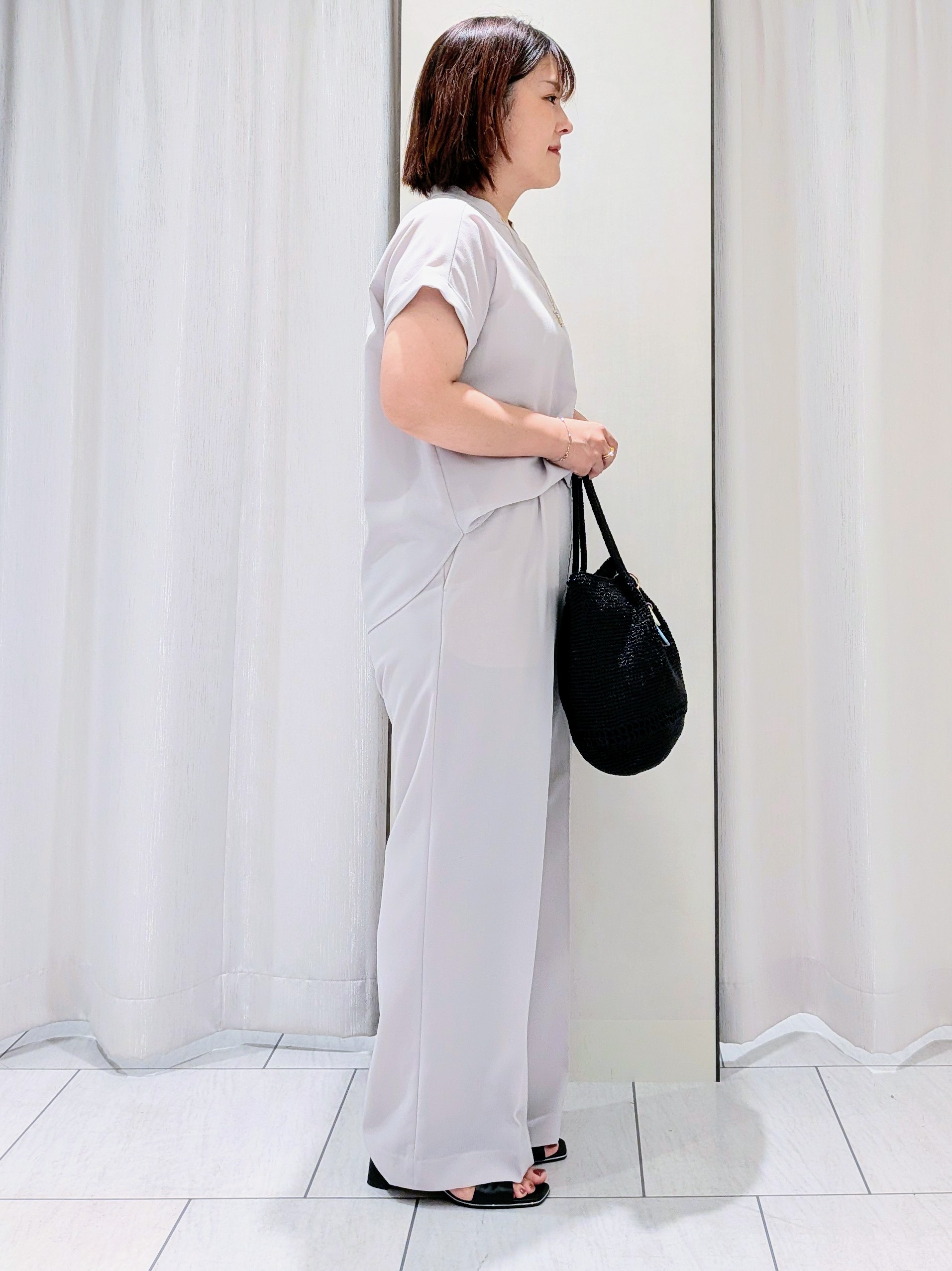 Onumaさんの「UNTITLED｜【残暑も快適/セットアップ可/接触冷感】エアリークールブラウス」を使ったコーディネート