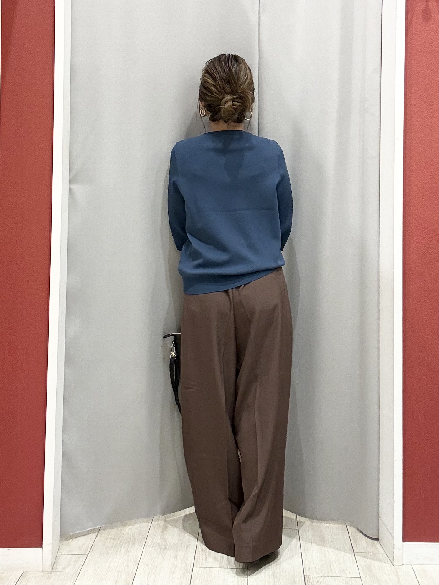 shioさんの「SHOO･LA･RUE｜【洗濯機可/S-LL】体型カバーしながらこなれ見え レース付きキャミソール」を使ったコーディネート