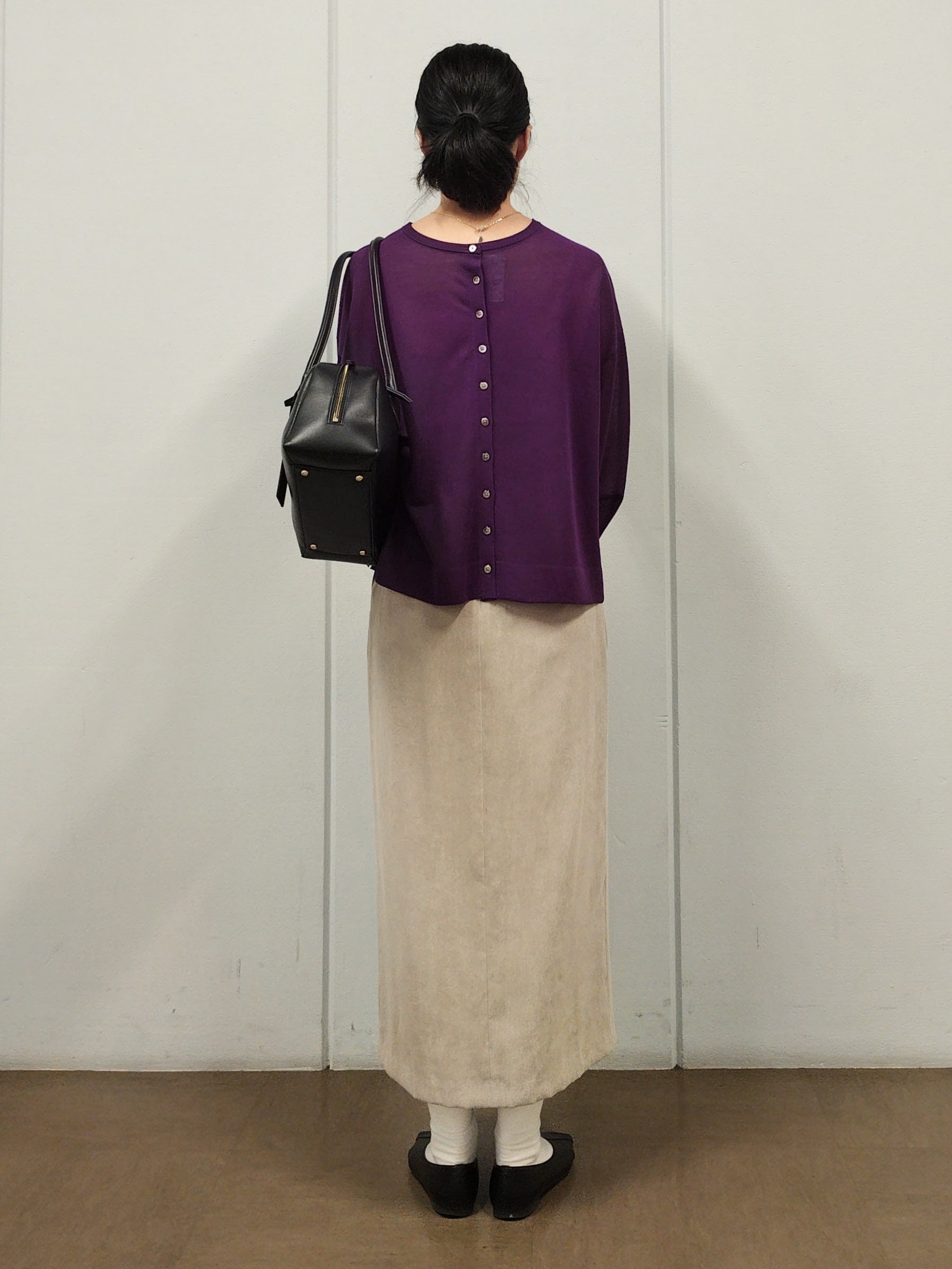 OHNUMAさんの「UNTITLED｜【アンサンブル可/秋羽織り/シアー】前後2WAYカーディガン」を使ったコーディネート