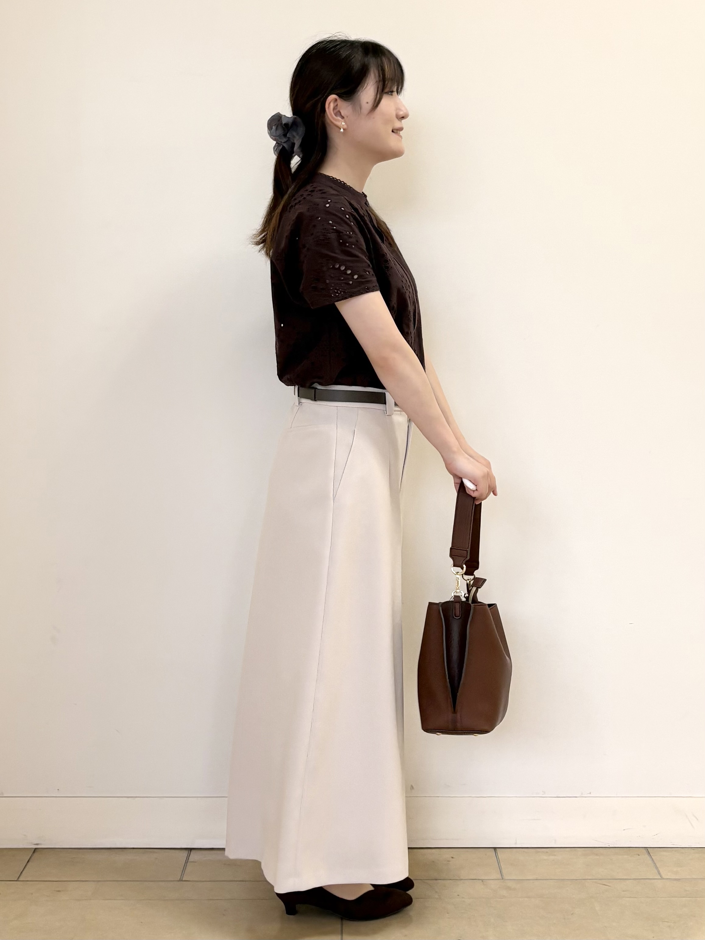 mikiさんの「Reflect｜【通勤◎】カットワーク刺繍レース シャツブラウス」を使ったコーディネート