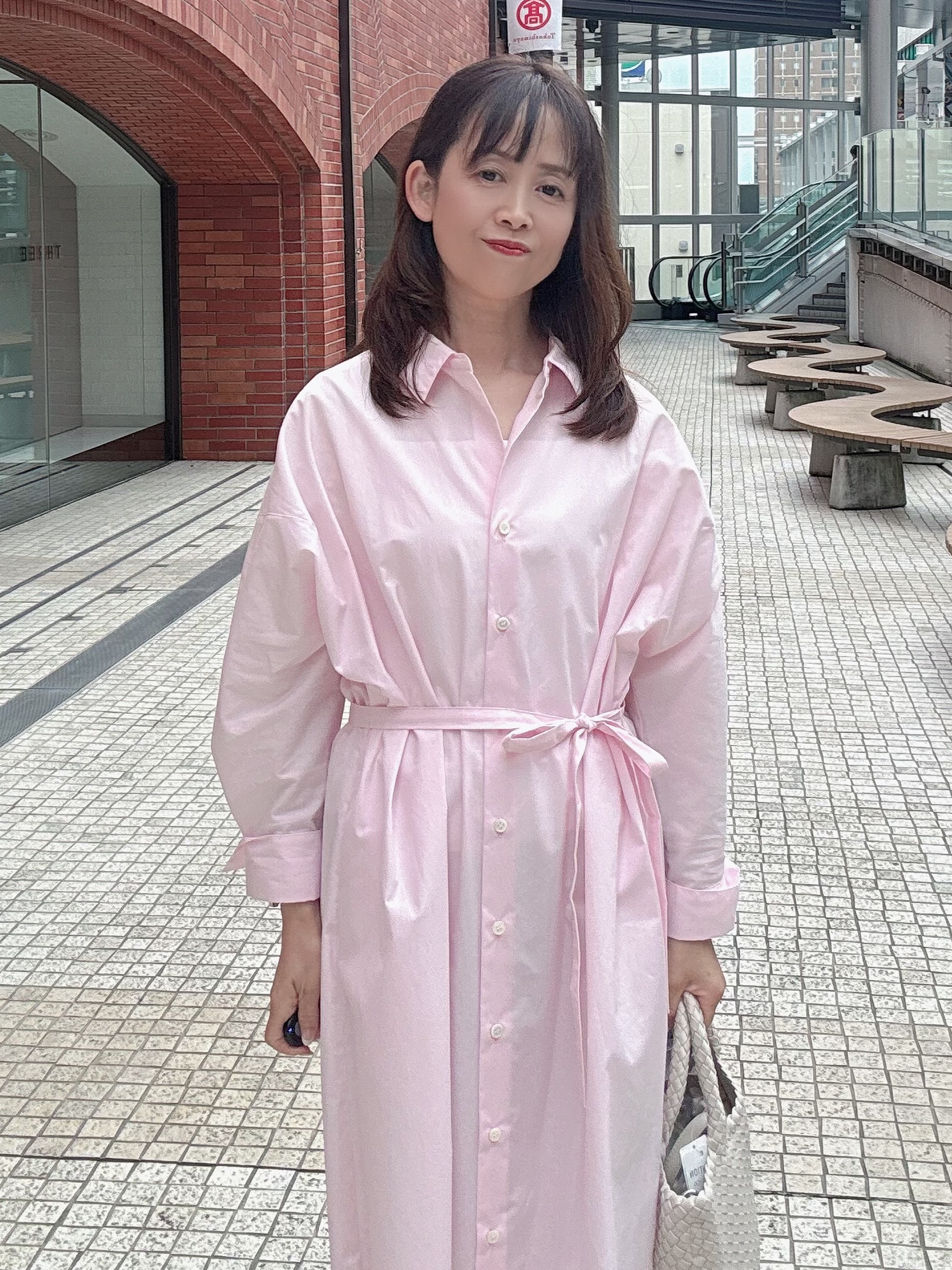 makiさんの「UNTITLED｜ロングシャツワンピース」を使ったコーディネート