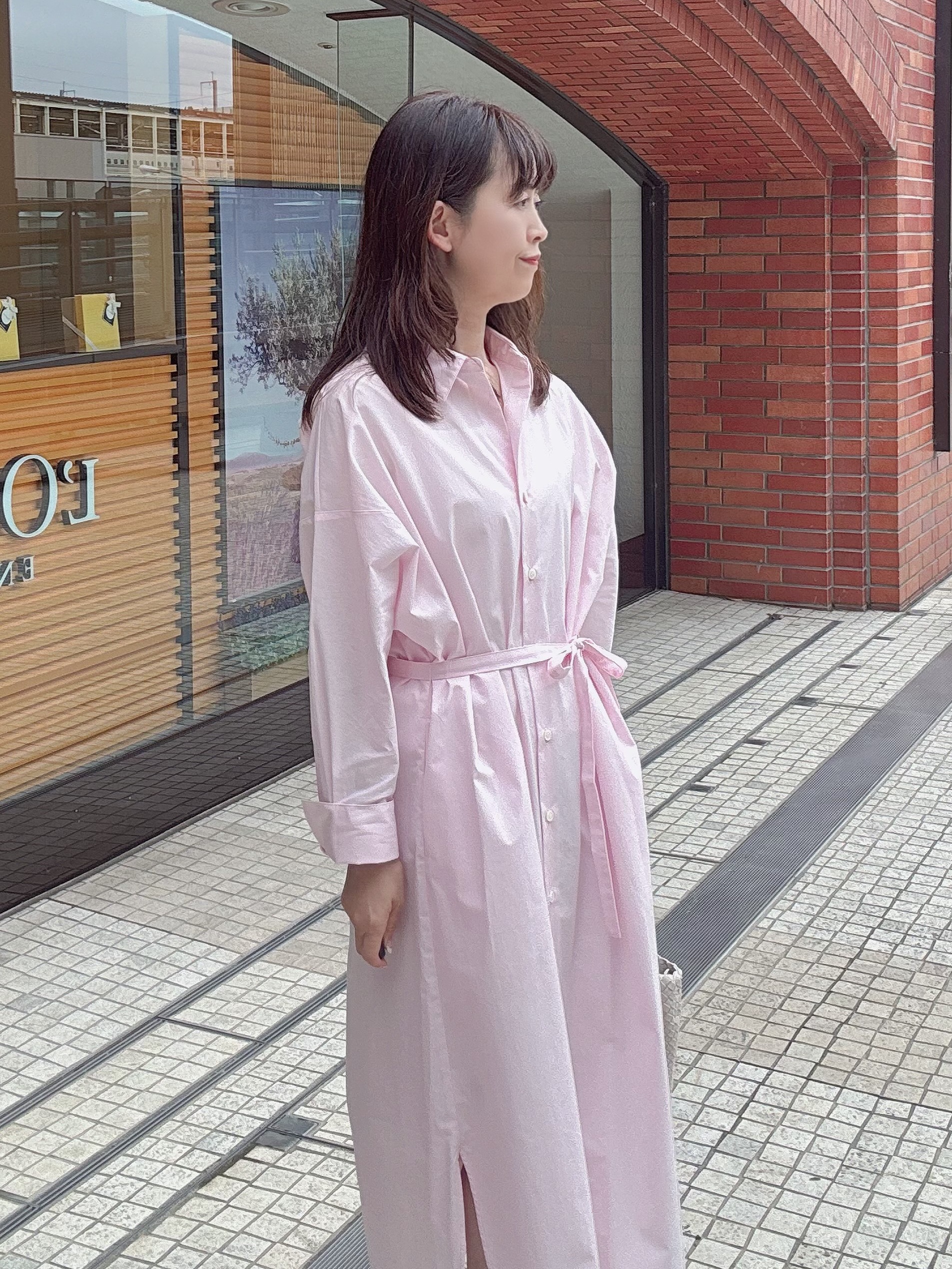 makiさんの「UNTITLED｜ロングシャツワンピース」を使ったコーディネート