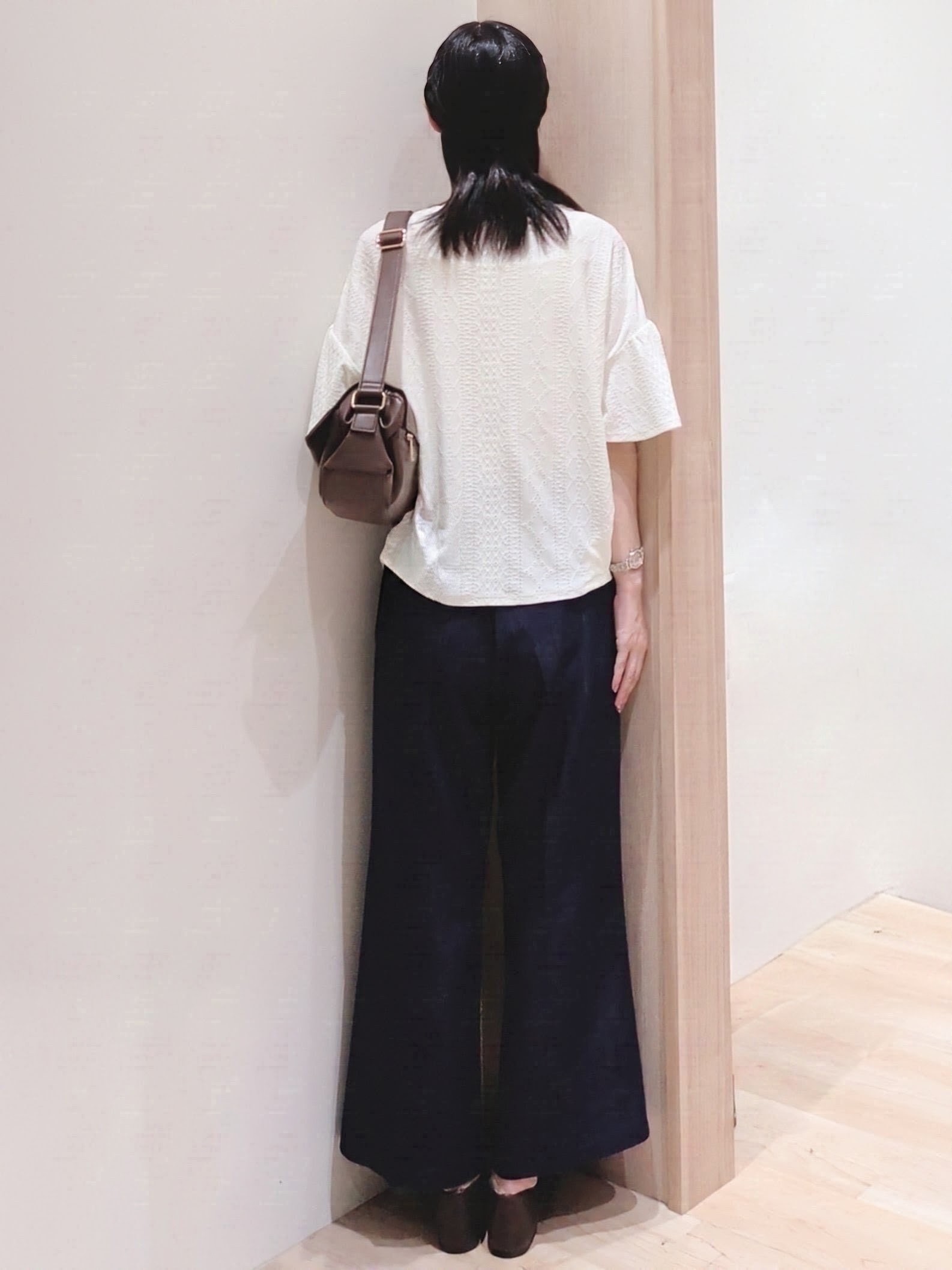 Yuiさんの「grove｜アイレットレースカットソー」を使ったコーディネート