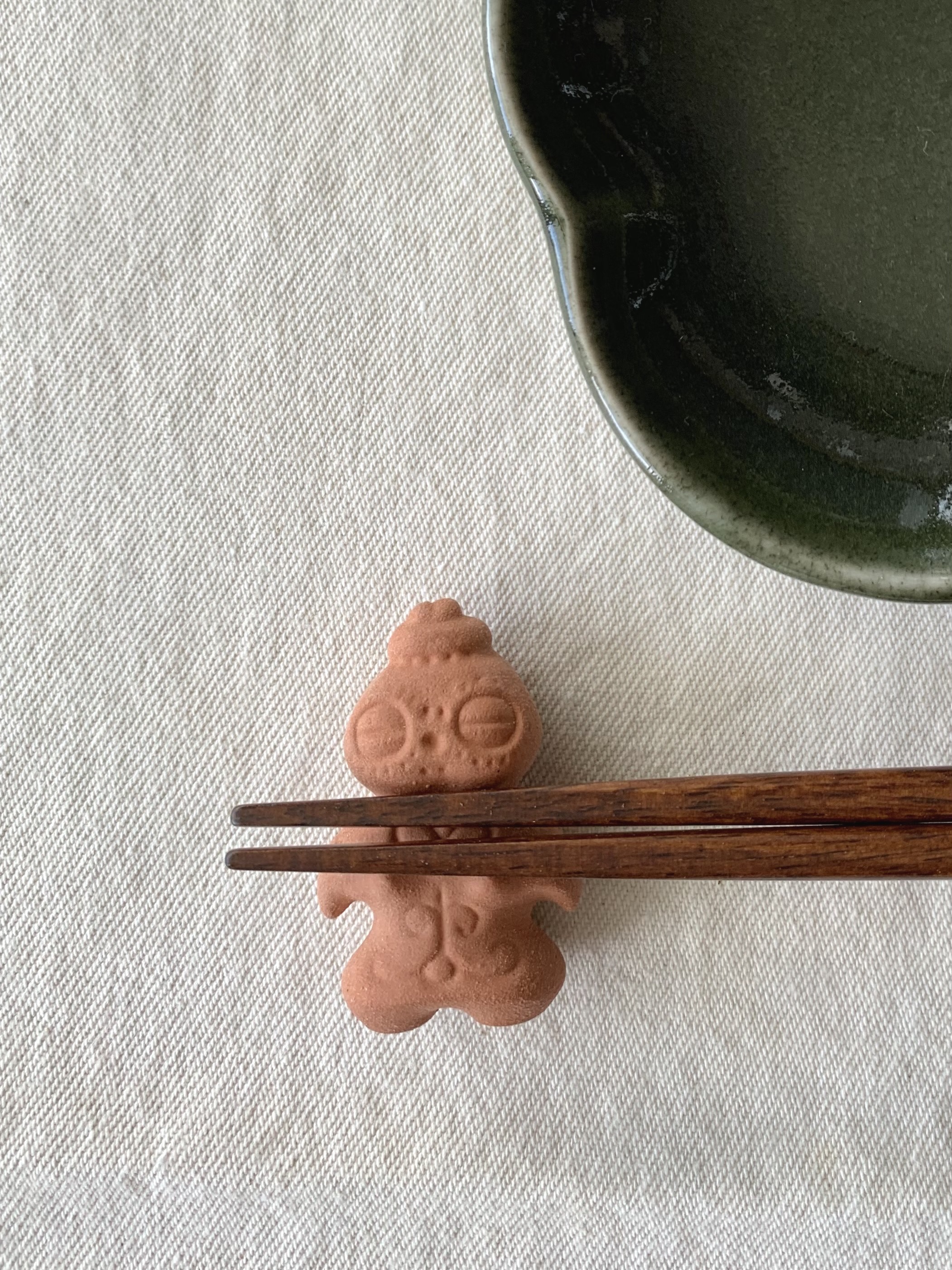 mikachoさんの「212 KITCHEN STORE｜イホシロ窯 箸置き ハート」を使ったコーディネート