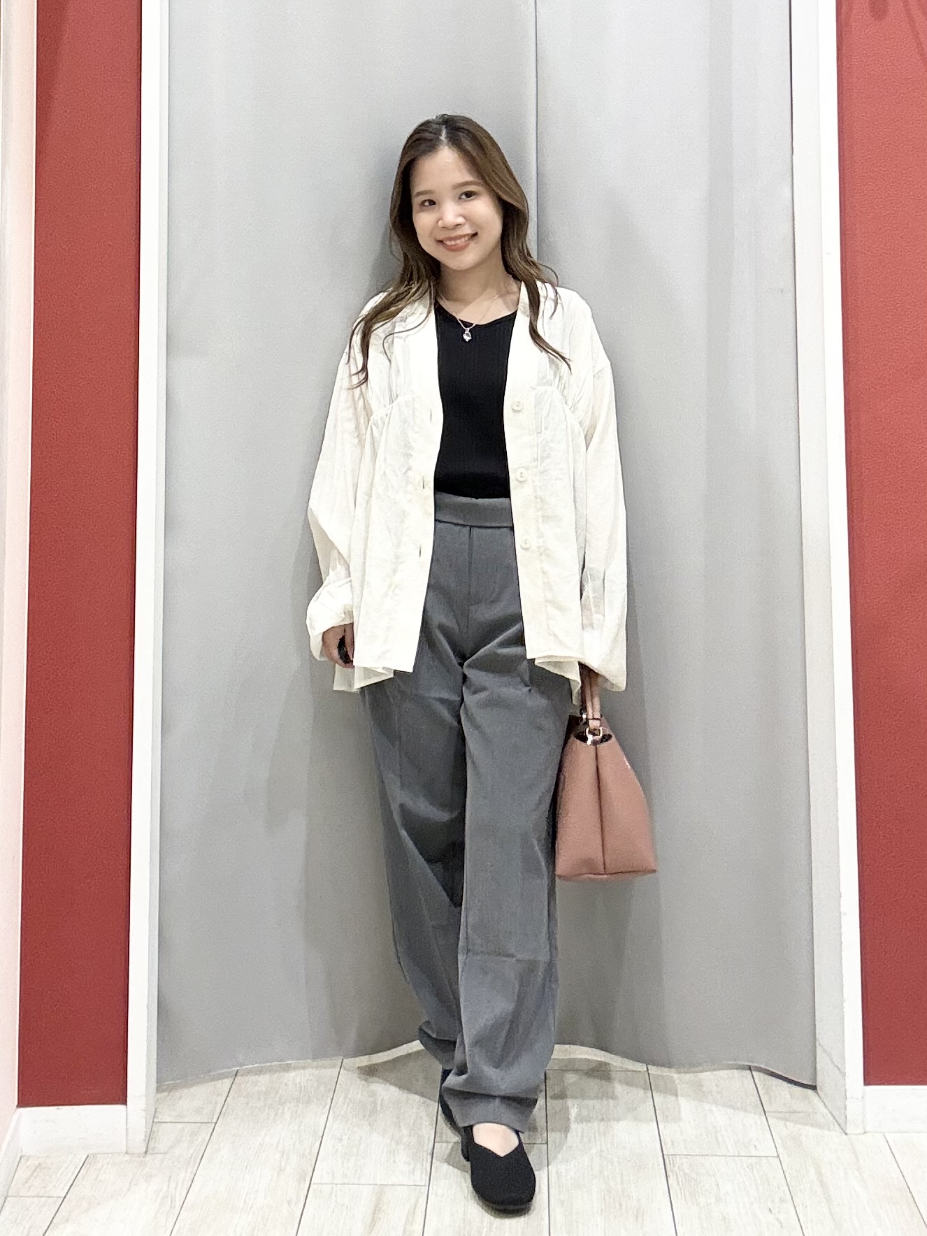 shioさんの「SHOO･LA･RUE｜【S-LL/洗濯機可】着痩せシルエット シャーリングシャツカーディガン」を使ったコーディネート