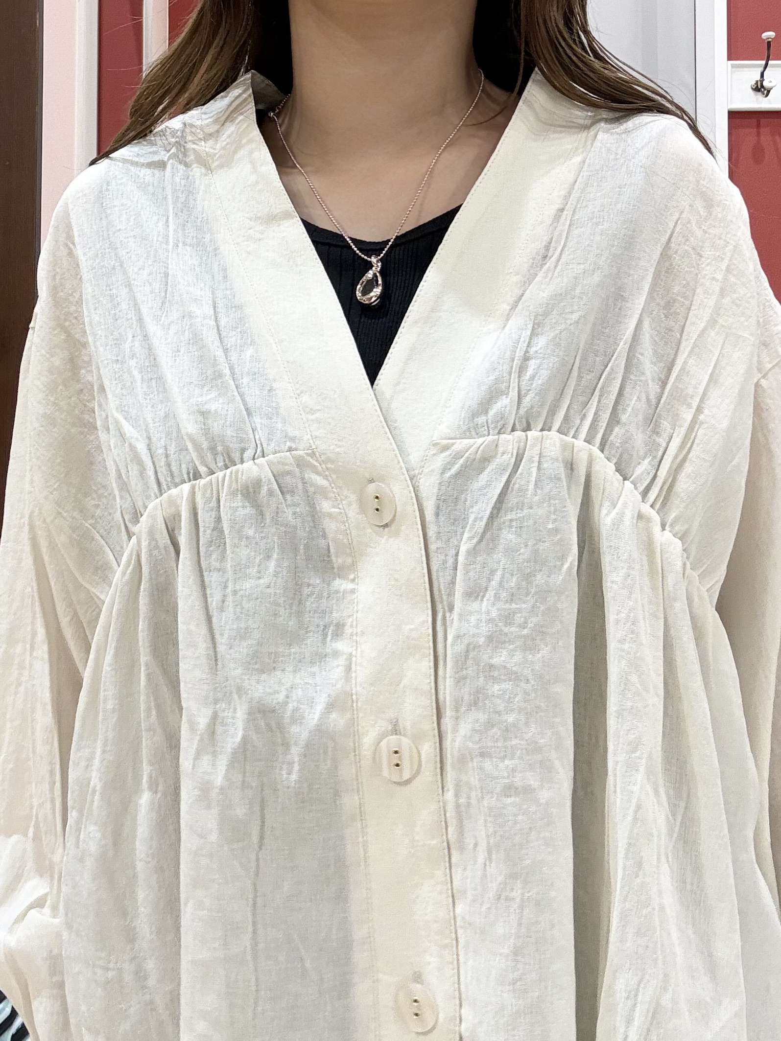 shioさんの「SHOO･LA･RUE｜【S-LL/洗濯機可】着痩せシルエット シャーリングシャツカーディガン」を使ったコーディネート