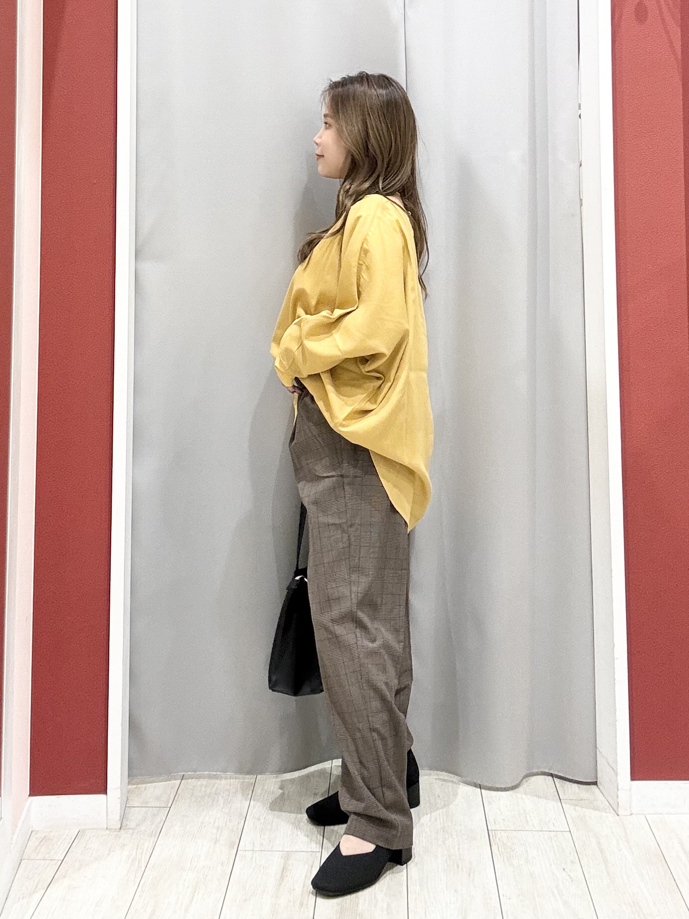 shioさんの「SHOO･LA･RUE｜【着丈選べる/洗濯後しわになりにくい】インせず着られる ドルマンブラウス」を使ったコーディネート