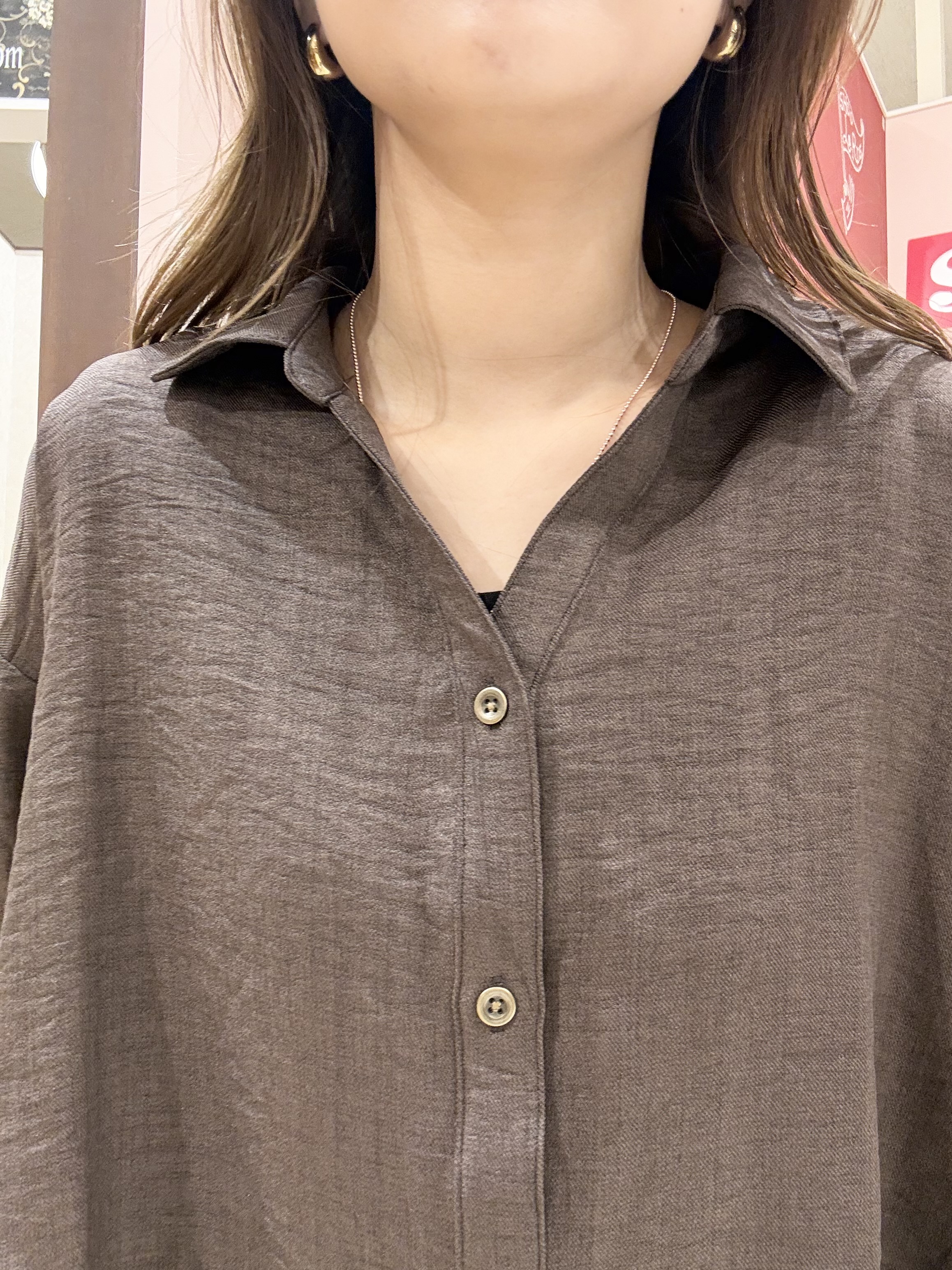shioさんの「SHOO･LA･RUE｜【洗濯後しわになりにくい/インしてる風】1枚で着映える裾タックシャツ」を使ったコーディネート
