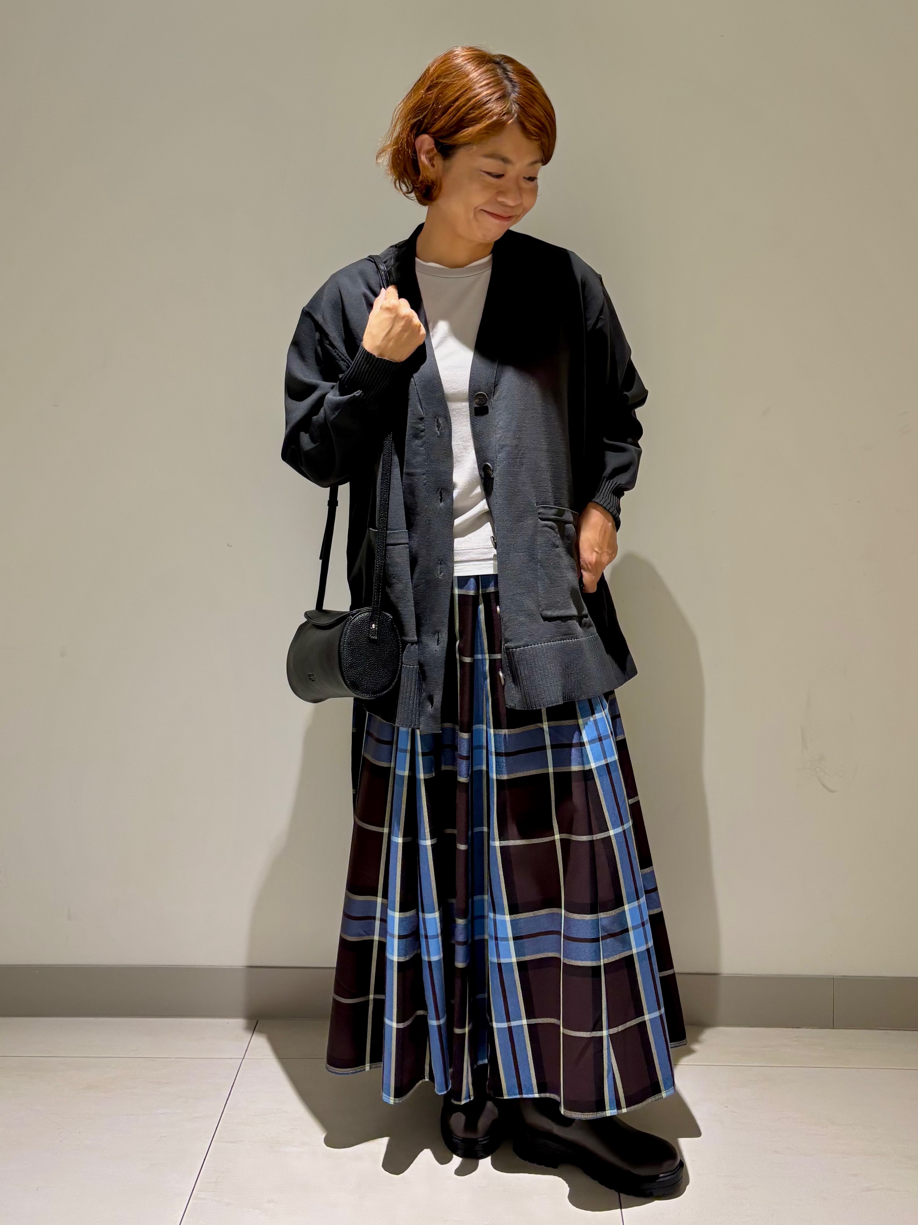 Haruさんの「Dessin｜【サスティナブル/洗濯機OK】オーバーサイズVネックカーディガン」を使ったコーディネート