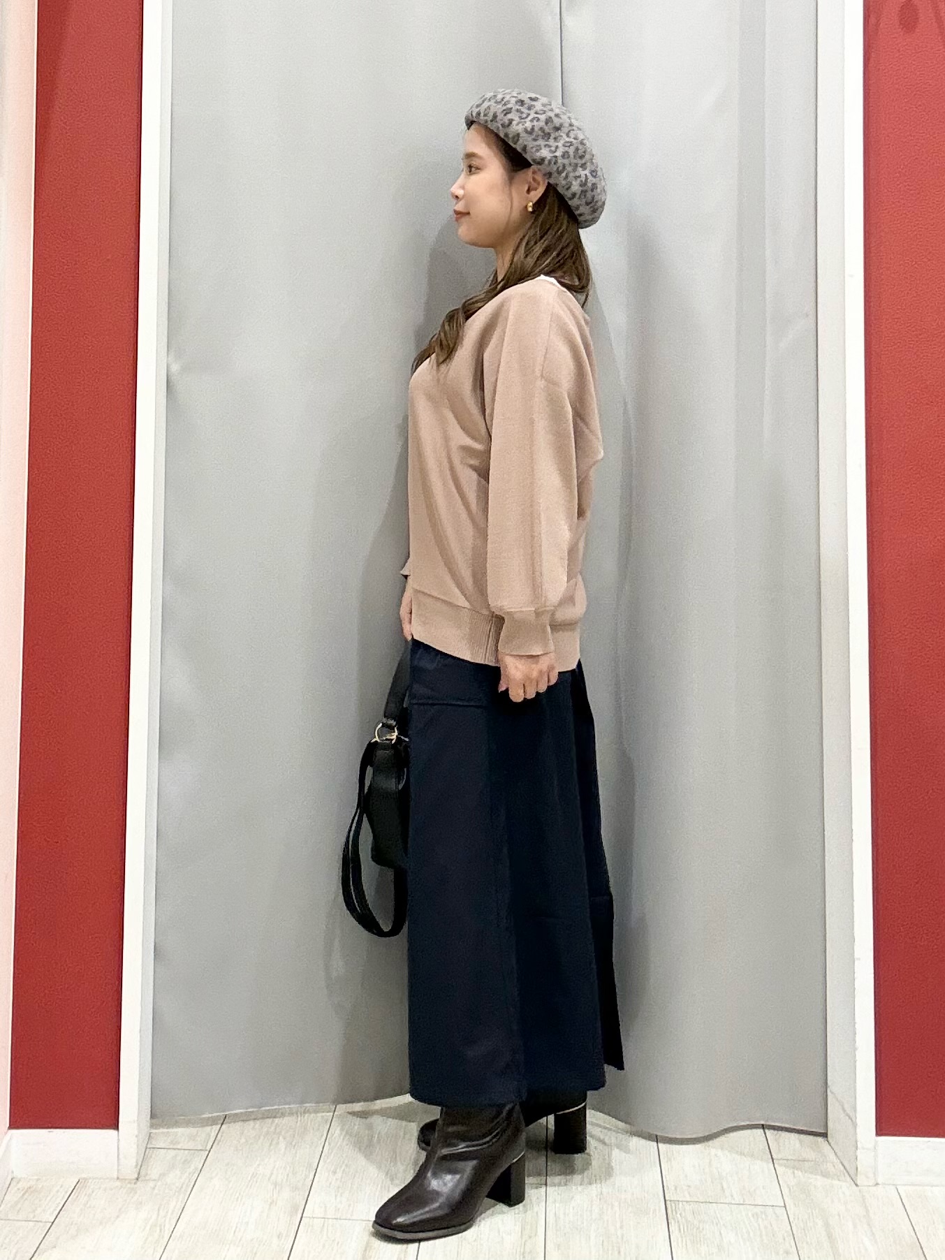 shioさんの「SHOO･LA･RUE｜【洗濯機可】軽やかさらタッチ インせず着られる すっきり見えドルマンニット」を使ったコーディネート
