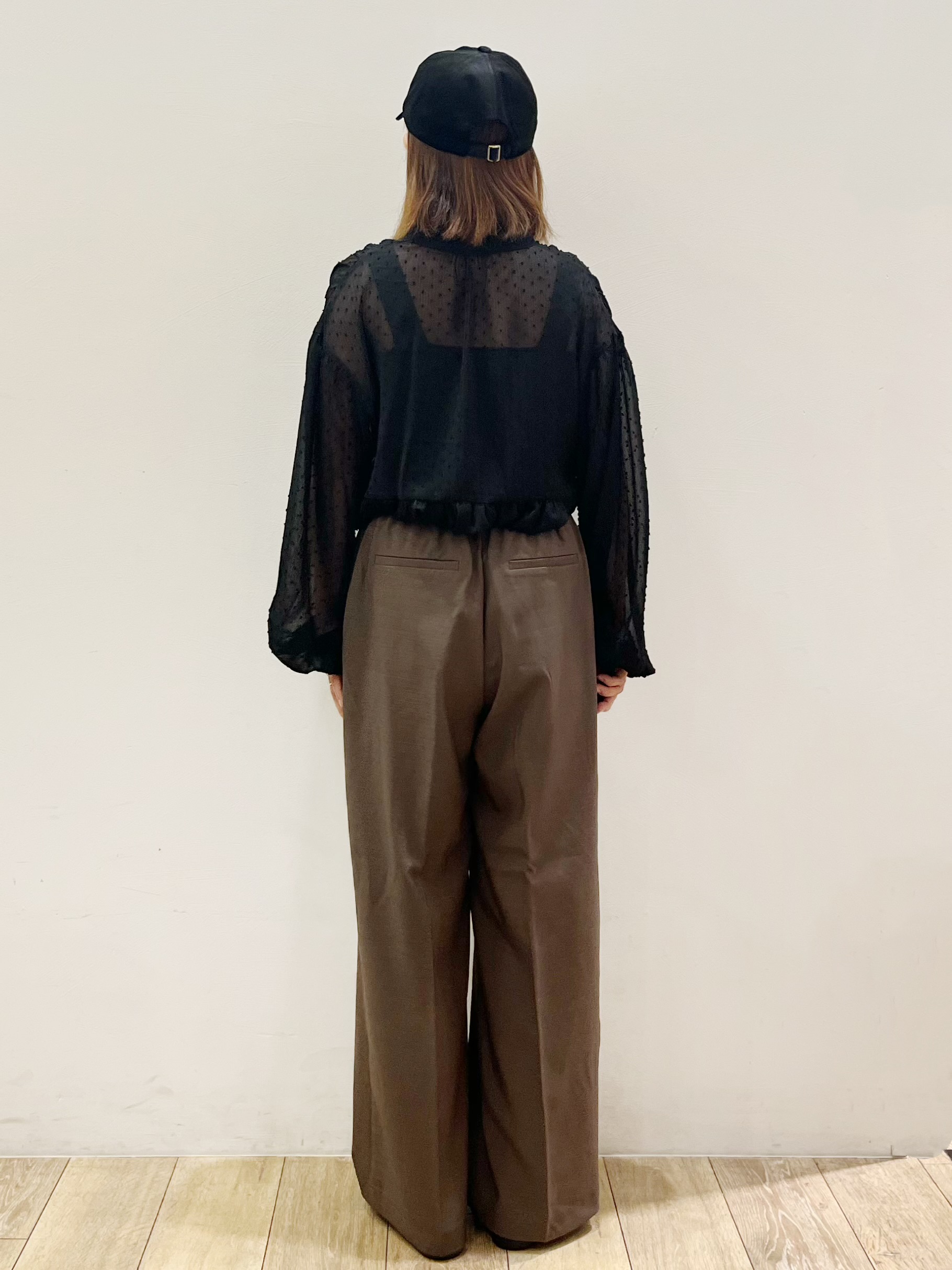 kcさんの「OPAQUE.CLIP｜シアードットペプラムブラウス【洗濯機OK】」を使ったコーディネート
