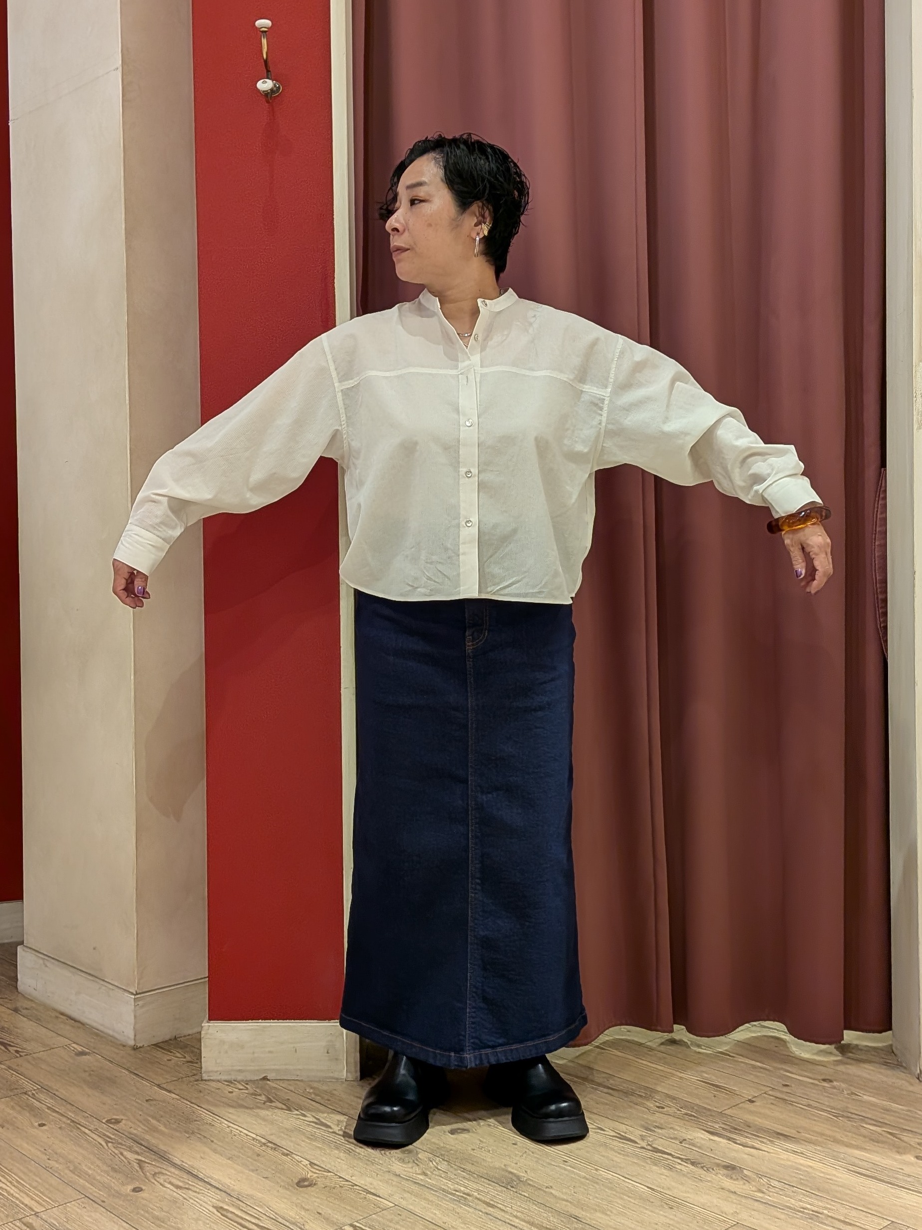 cameさんの「SHOO･LA･RUE｜【通気性〇/S-LL/洗濯機可】さらりと心地よい。ノーカラーシャツ」を使ったコーディネート