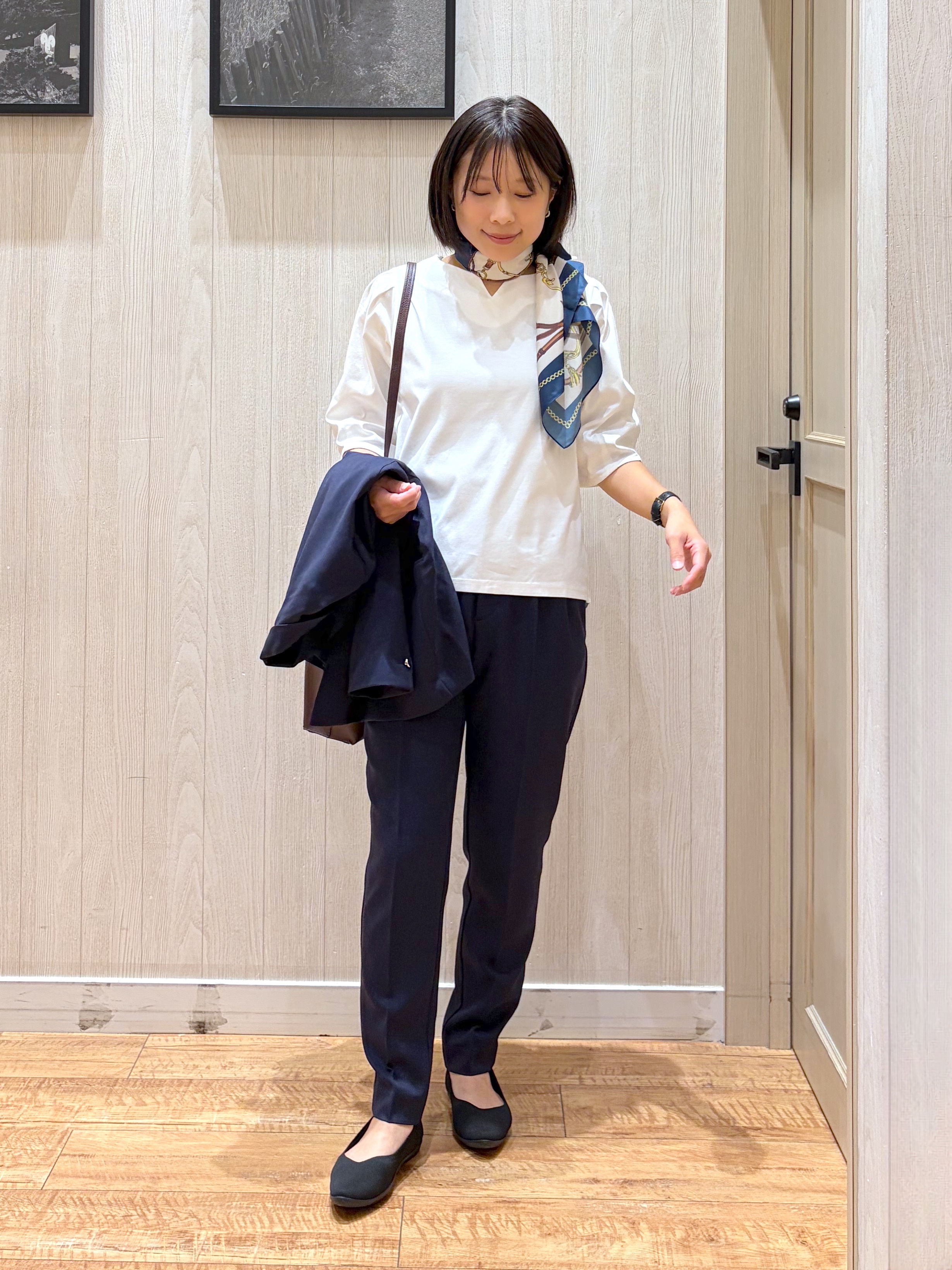 shirayuuuさんの「SHOO･LA･RUE｜【セットアップ可/通勤/洗濯機可/SS-LL】オンオフ使える ダブルブレストジャケット」を使ったコーディネート