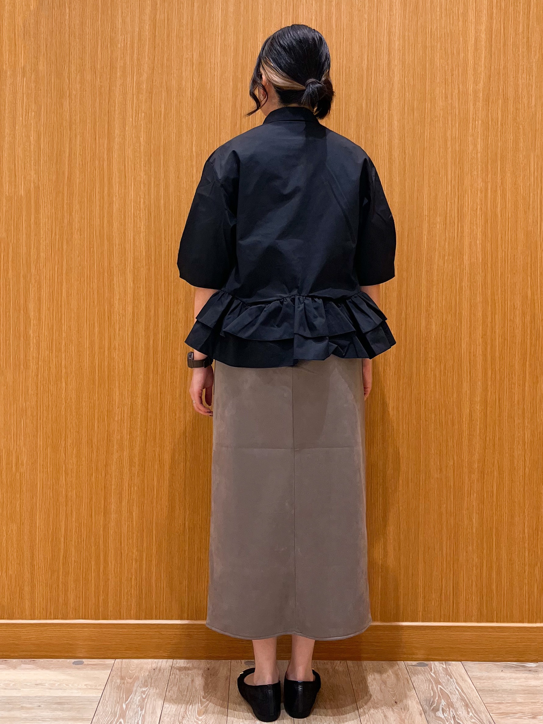 aさんの「OPAQUE.CLIP｜裾ラッフルデザインブラウス【洗濯機OK】」を使ったコーディネート