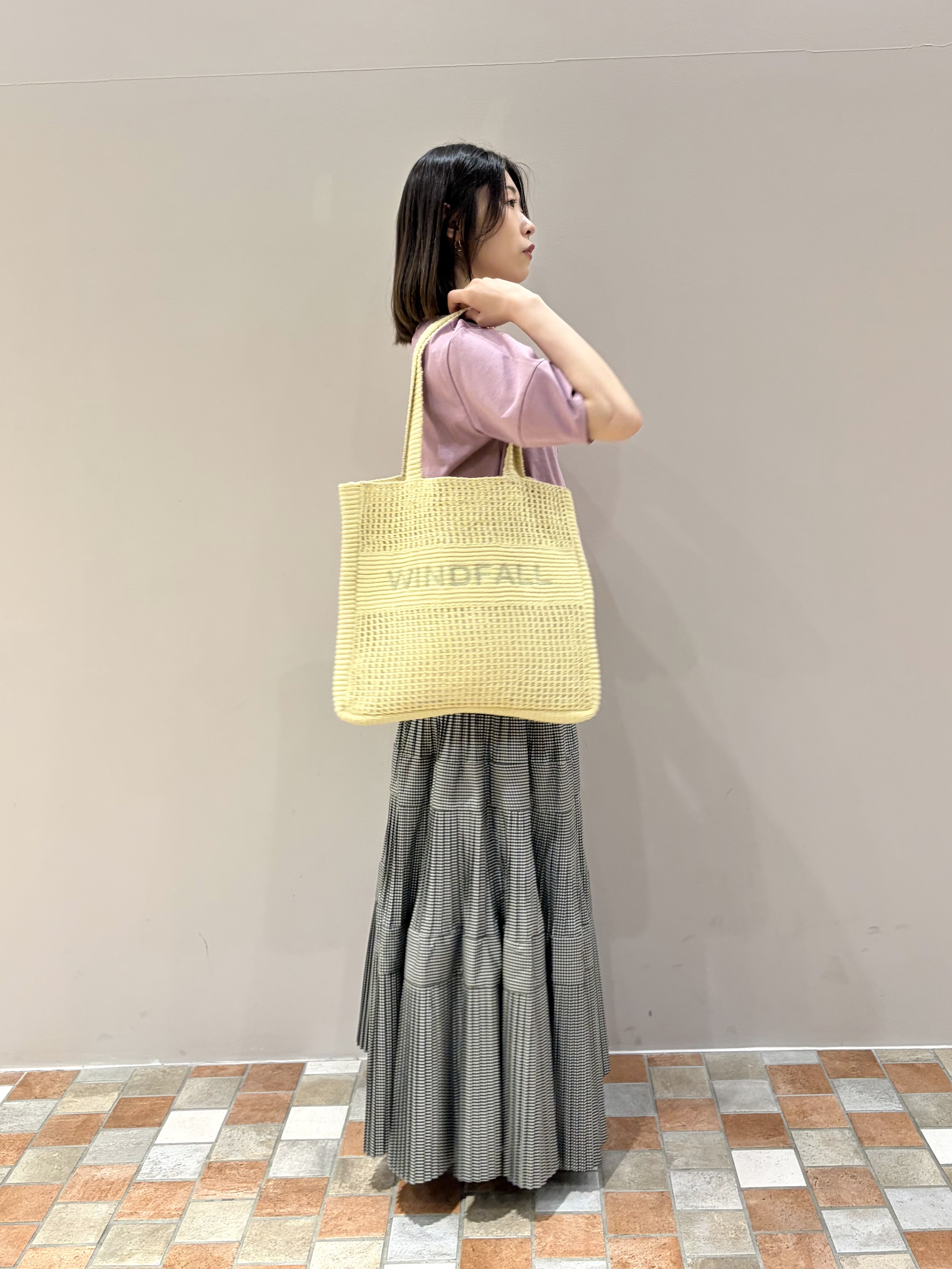 amiさんの「INDIVI｜ラインロングネックレス」を使ったコーディネート