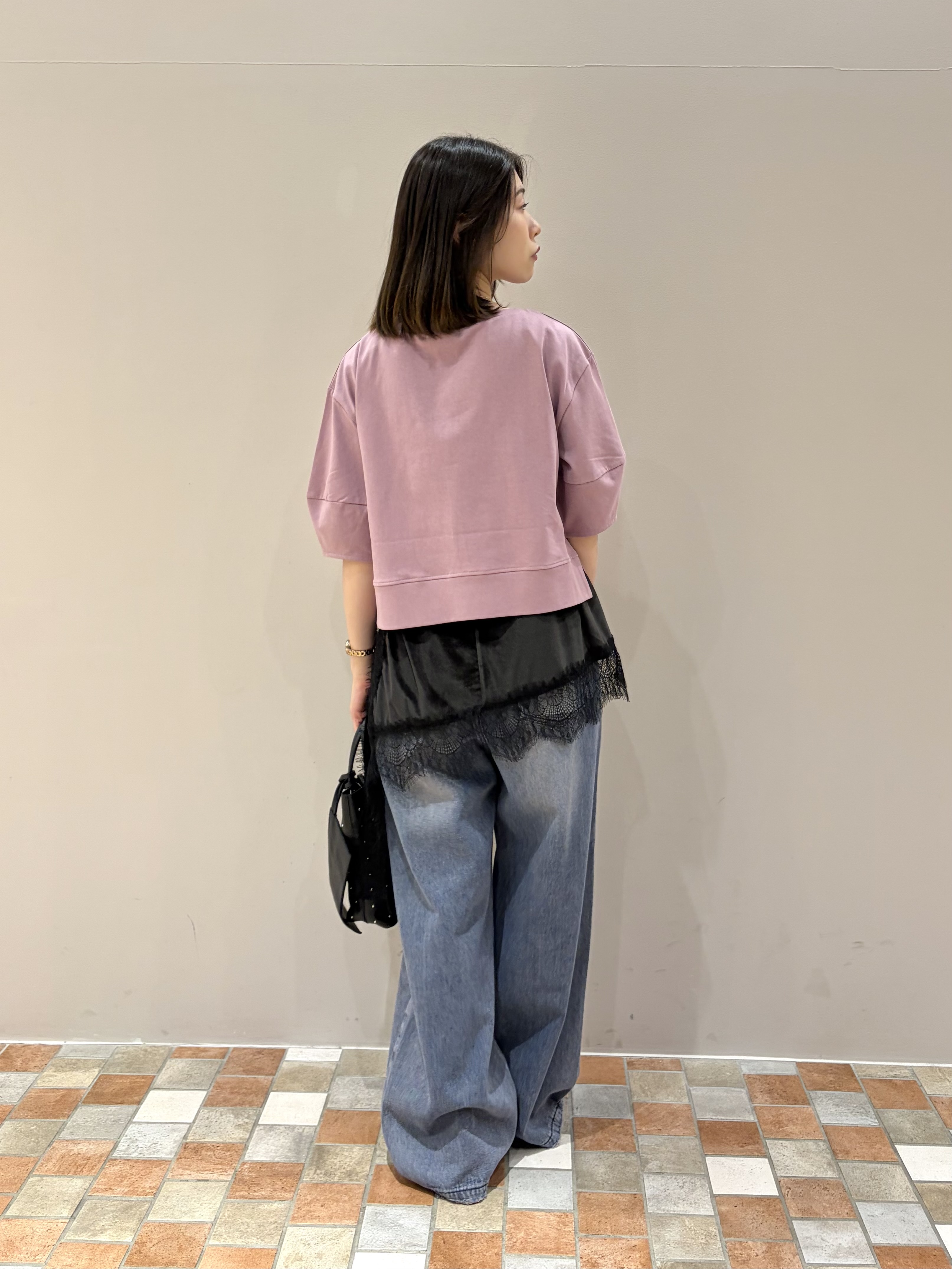amiさんの「INDIVI｜ラインロングネックレス」を使ったコーディネート