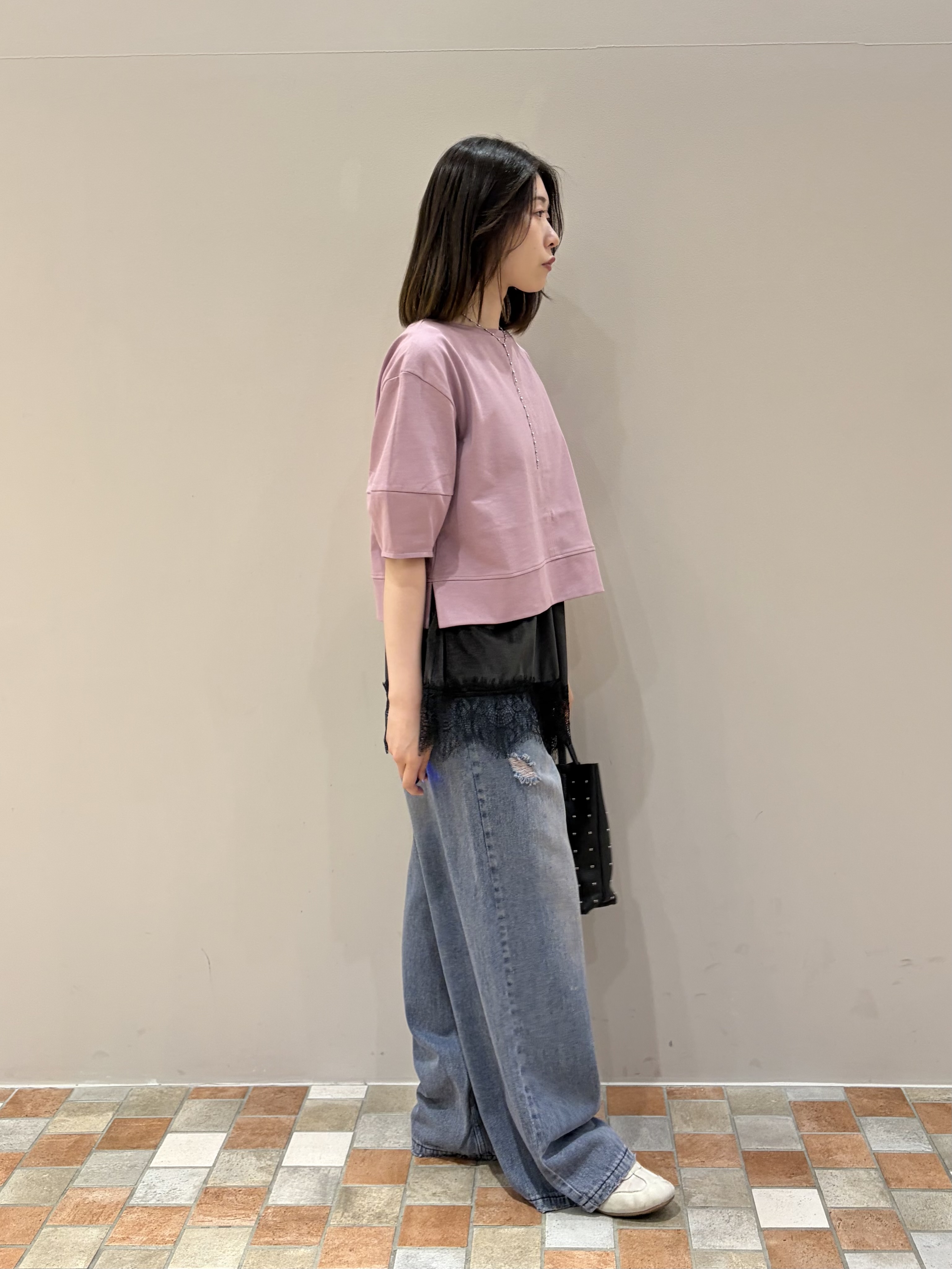 amiさんの「INDIVI｜ラインロングネックレス」を使ったコーディネート