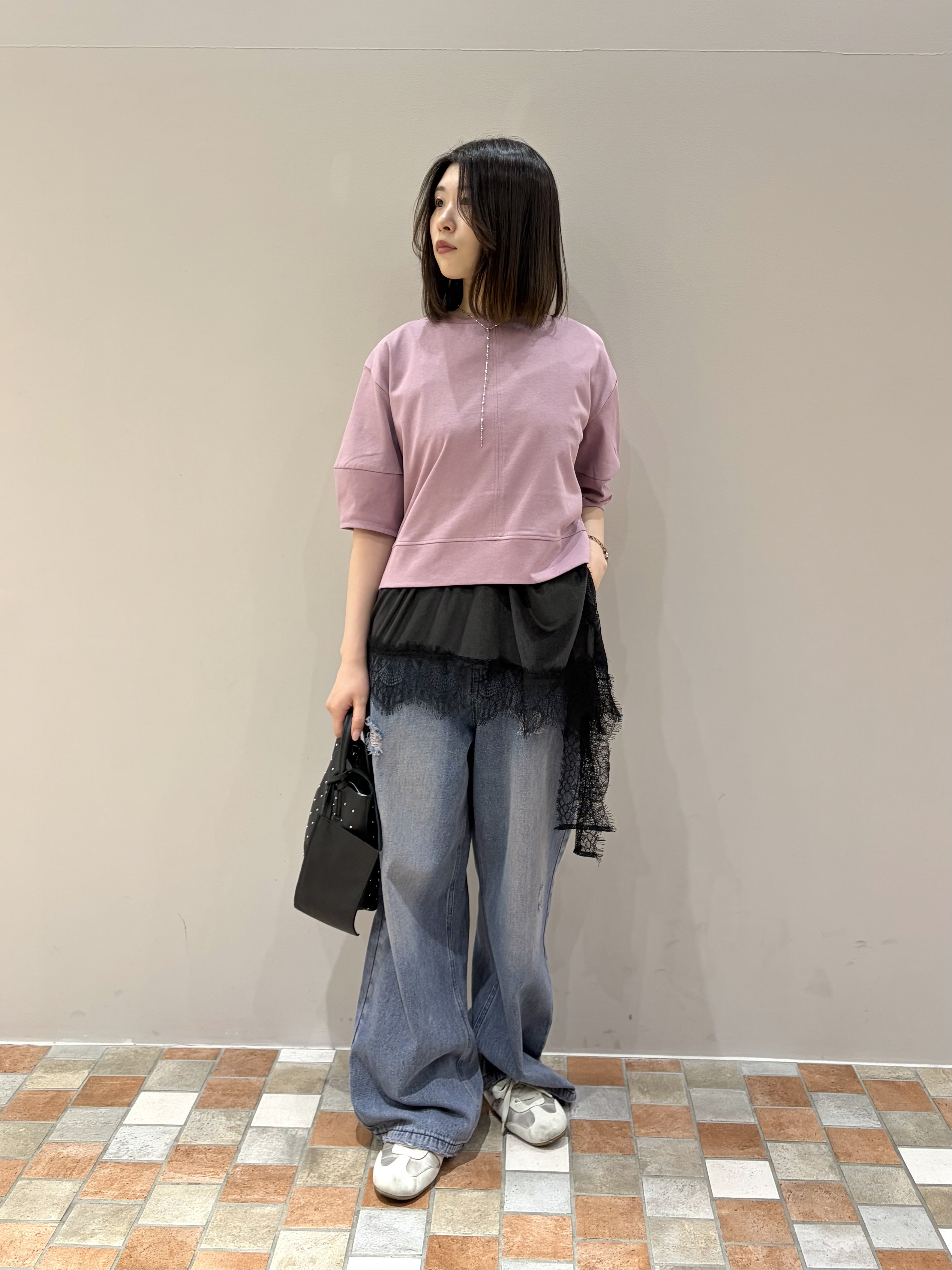 amiさんの「INDIVI｜ラインロングネックレス」を使ったコーディネート