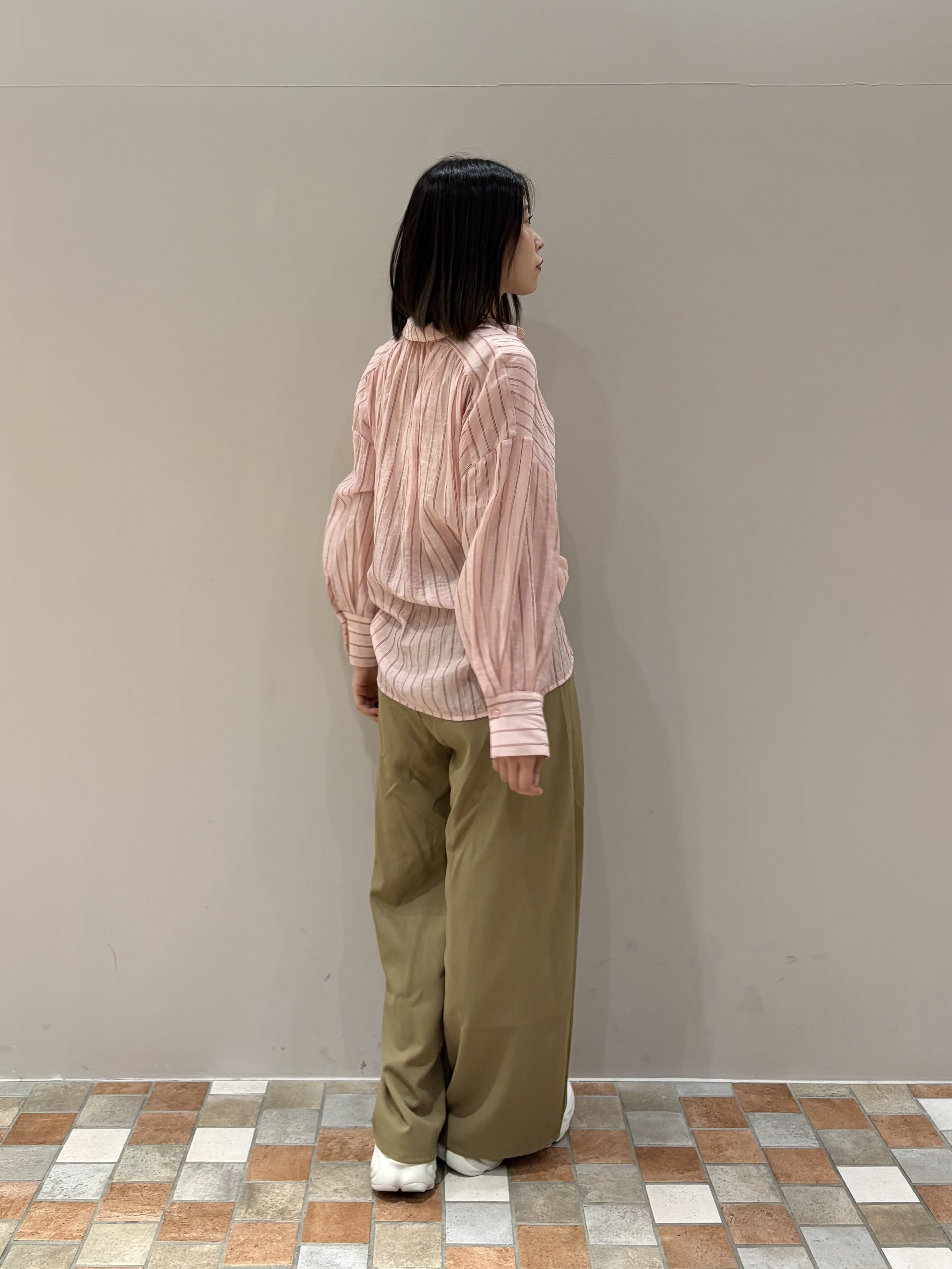 amiさんの「INDIVI｜ラインロングネックレス」を使ったコーディネート