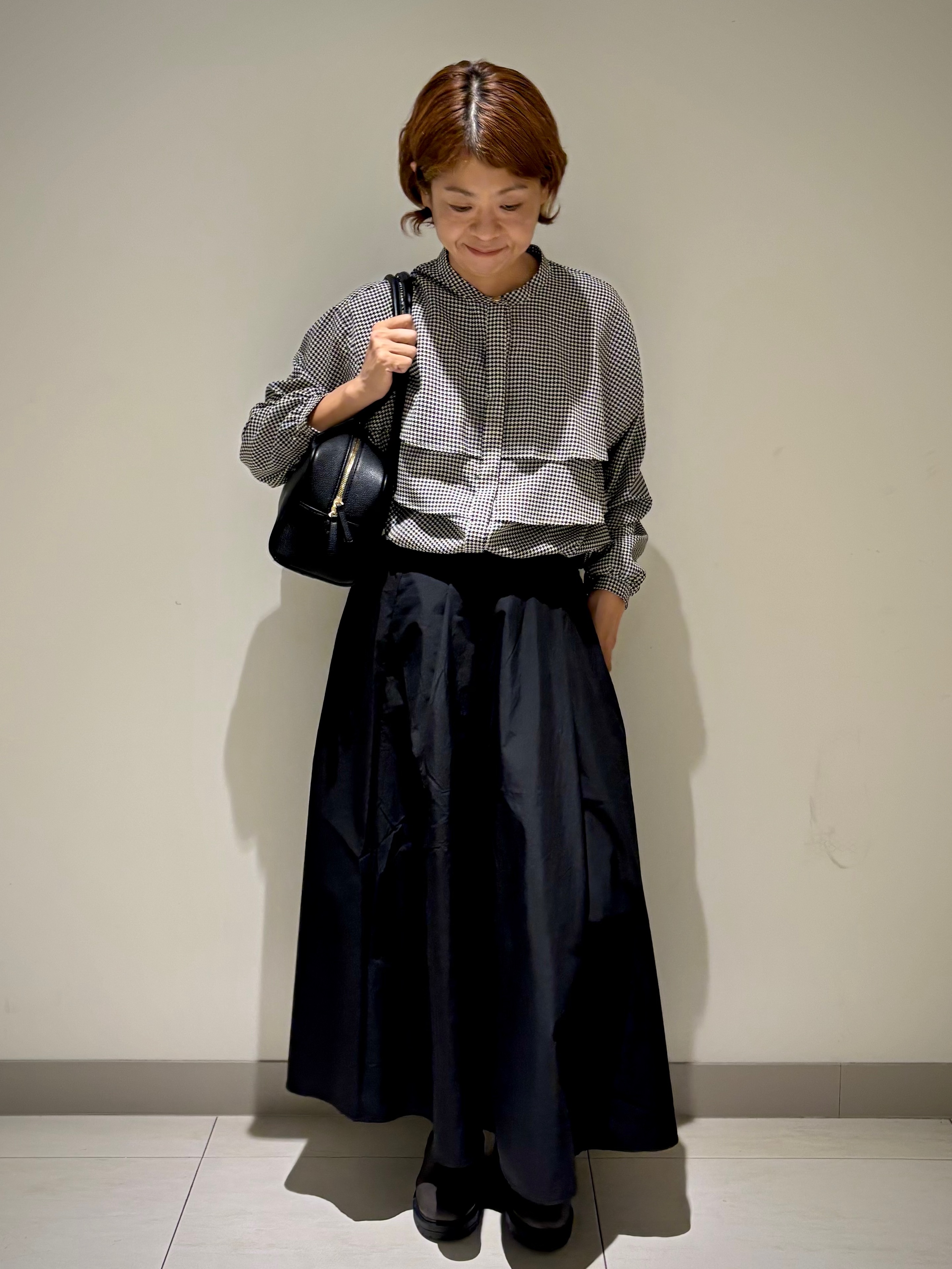 Haruさんの「Dessin｜【手洗い可】ハウンドトゥースフリルブラウス」を使ったコーディネート