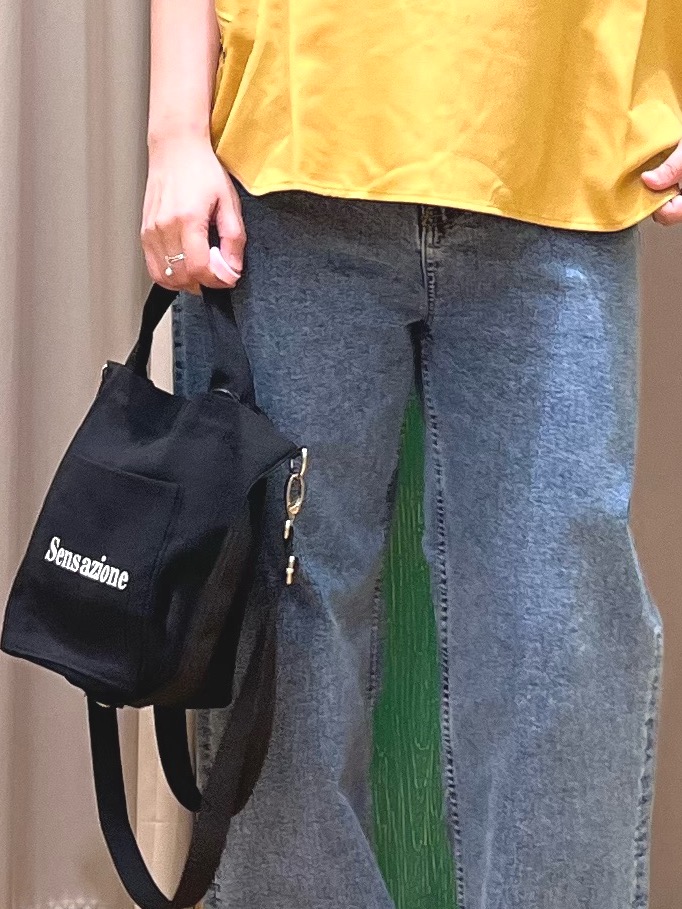 ゆっきーさんの「SHOO･LA･RUE｜【着丈選べる/洗濯後しわになりにくい】インせず着られる ドルマンブラウス」を使ったコーディネート