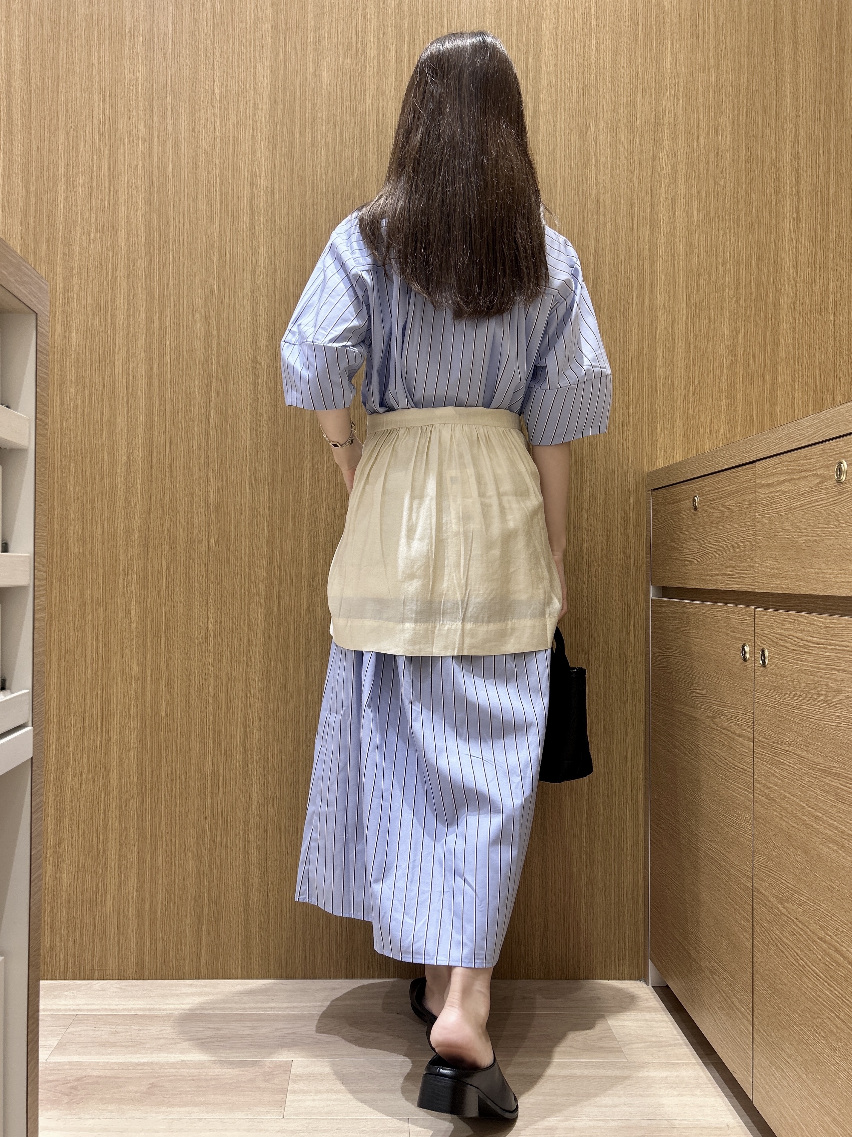 maiさんの「OPAQUE.CLIP｜スキッパーシャツワンピース【洗濯機OK】」を使ったコーディネート