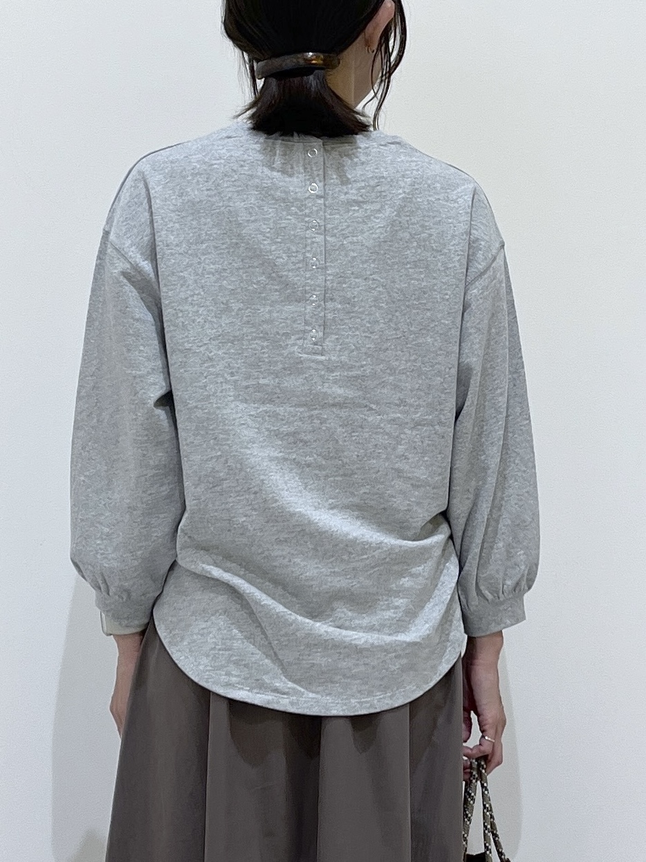 canaさんの「Dessin｜バックヘンリーカットソー長袖」を使ったコーディネート