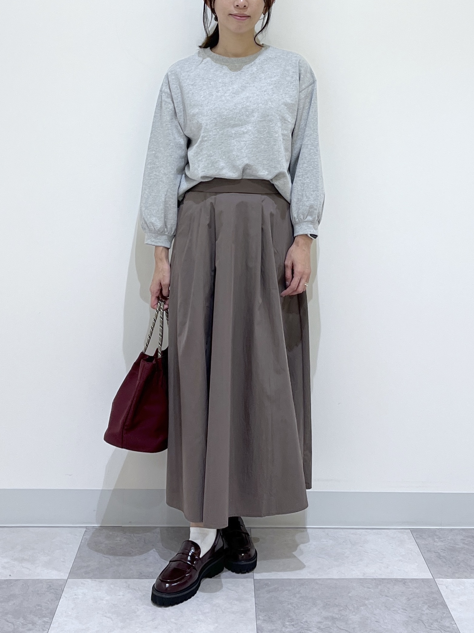 canaさんの「Dessin｜バックヘンリーカットソー長袖」を使ったコーディネート
