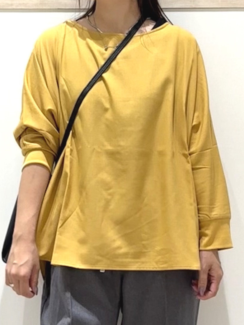 nanaさんの「SHOO･LA･RUE｜【着丈選べる/洗濯後しわになりにくい】インせず着られる ドルマンブラウス」を使ったコーディネート