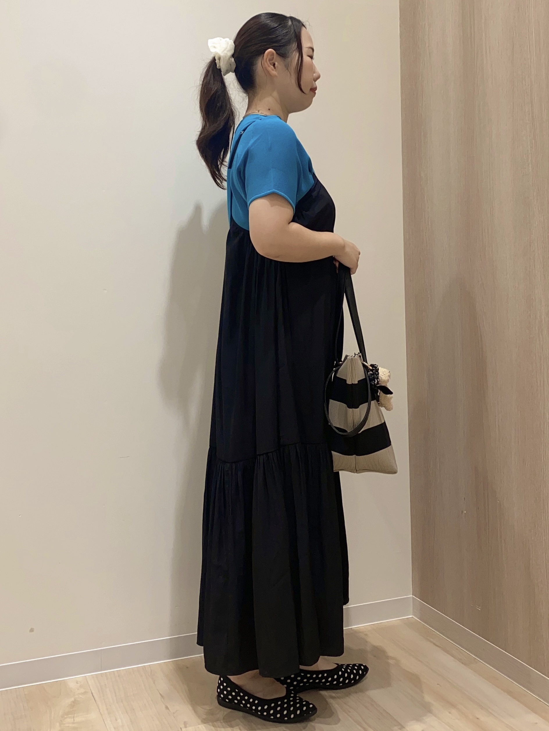 HANAさんの「grove｜【シリーズ累計36万枚！名品ニット】やわらかドライタッチ ドルマンニット」を使ったコーディネート