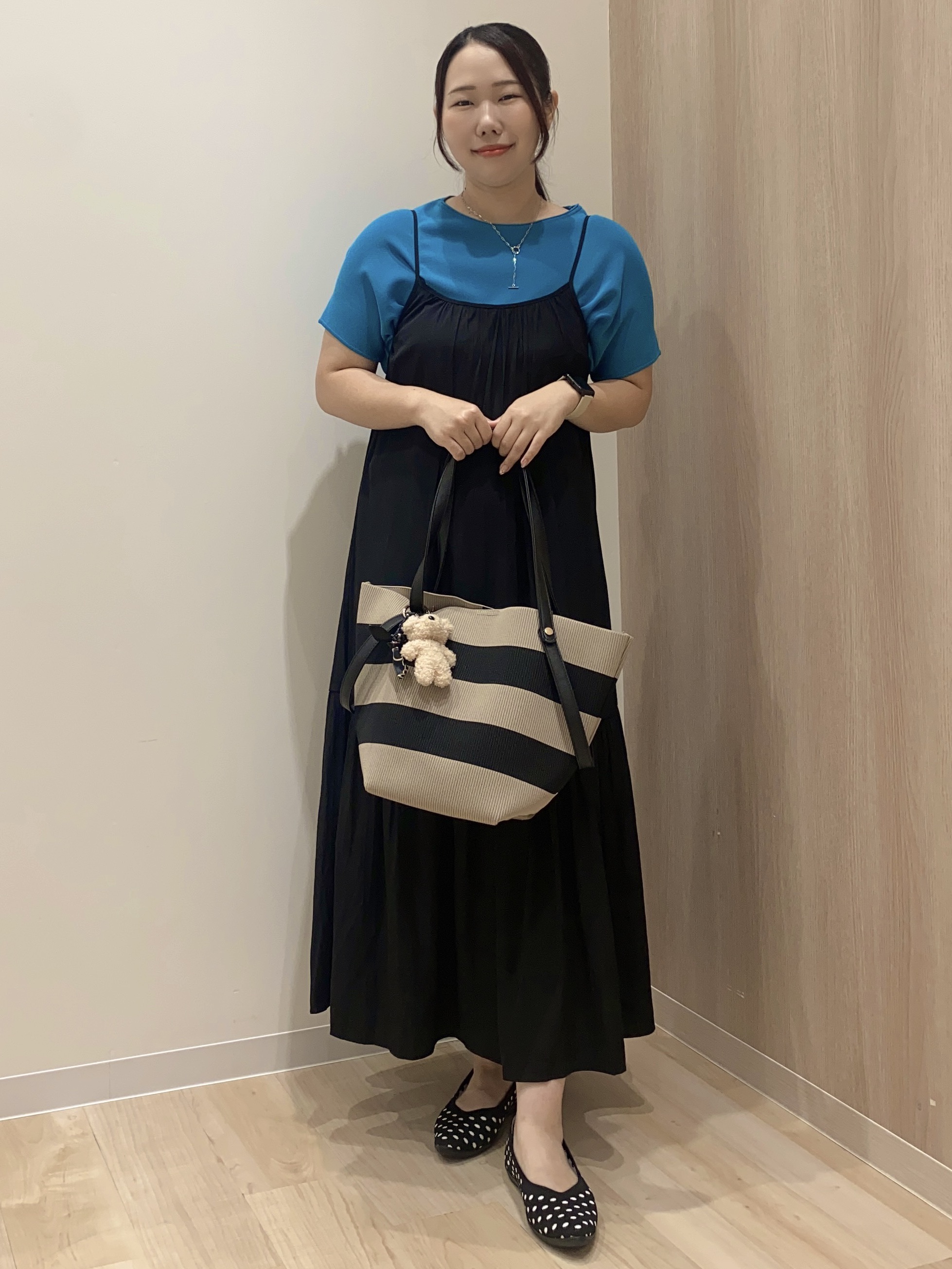 HANAさんの「grove｜【シリーズ累計36万枚！名品ニット】やわらかドライタッチ ドルマンニット」を使ったコーディネート