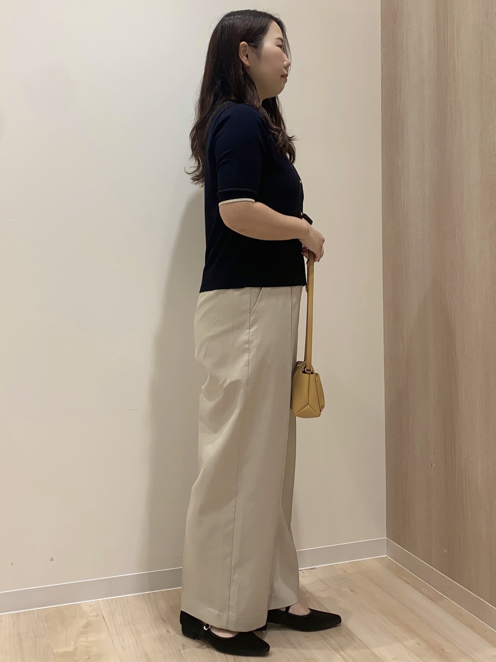 HANAさんの「grove｜レイヤード風ハーフスリーブカーディガン」を使ったコーディネート
