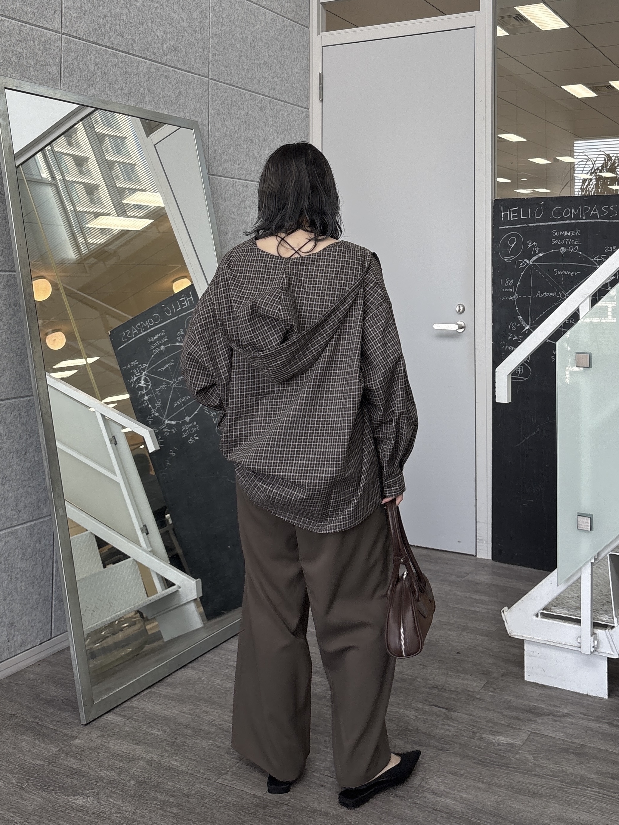 kotakiさんの「INDIVI｜チェックフーディオーバーシャツ」を使ったコーディネート