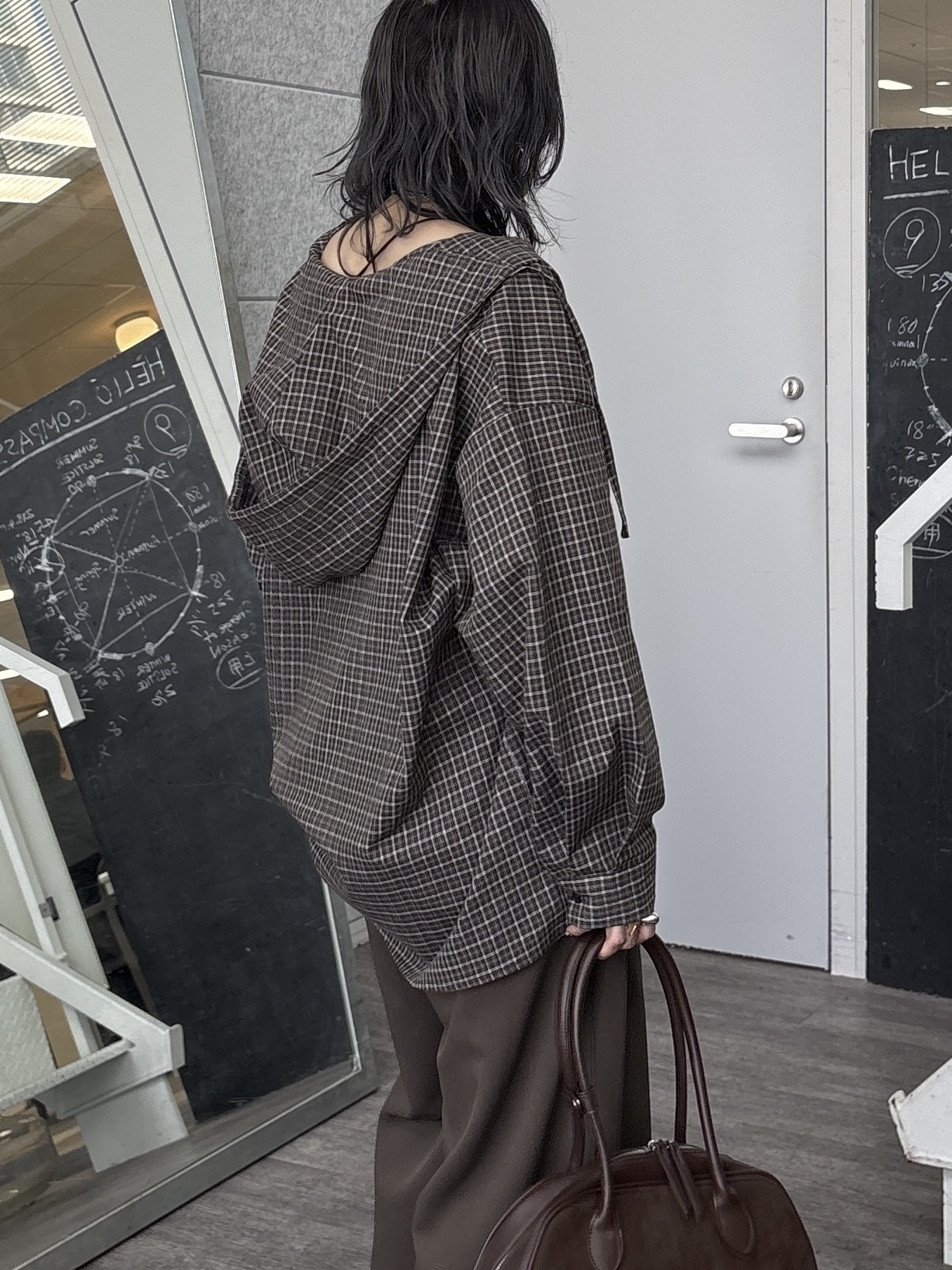 kotakiさんの「INDIVI｜チェックフーディオーバーシャツ」を使ったコーディネート